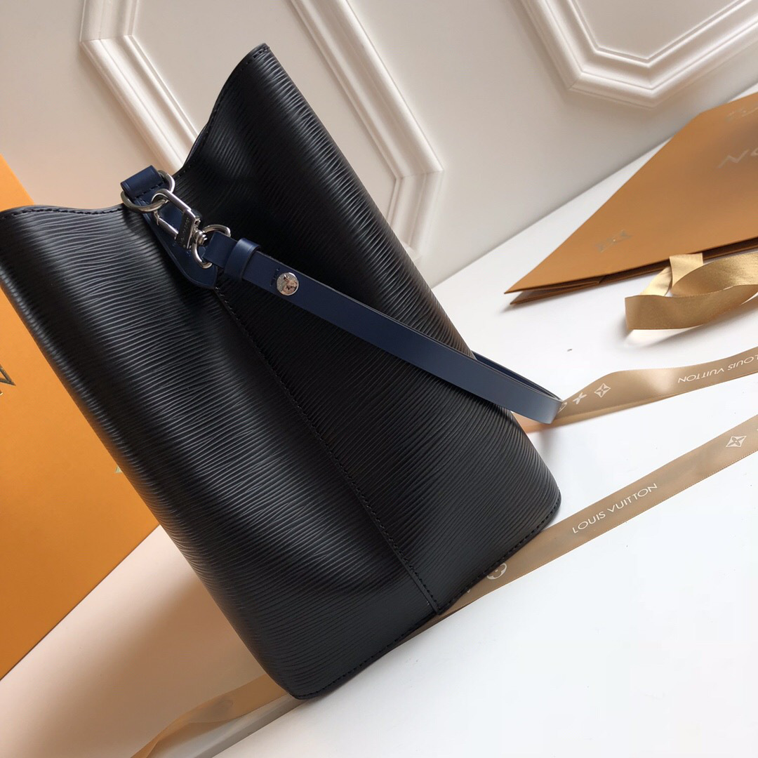 L0vis Vvtt0n NEONOE EPI Leather Shoulder Handbags Black M52161 Bagsaa