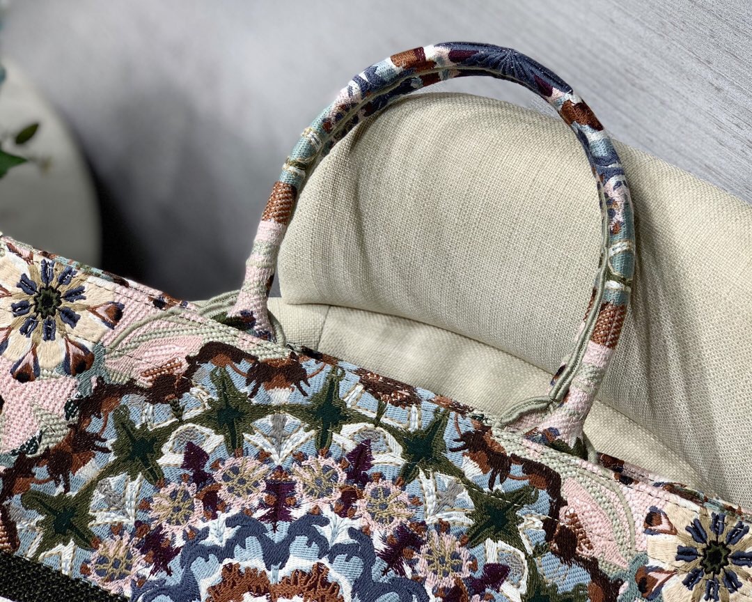 D10r Canvas Book Tote OBLIQUE 41.5cm