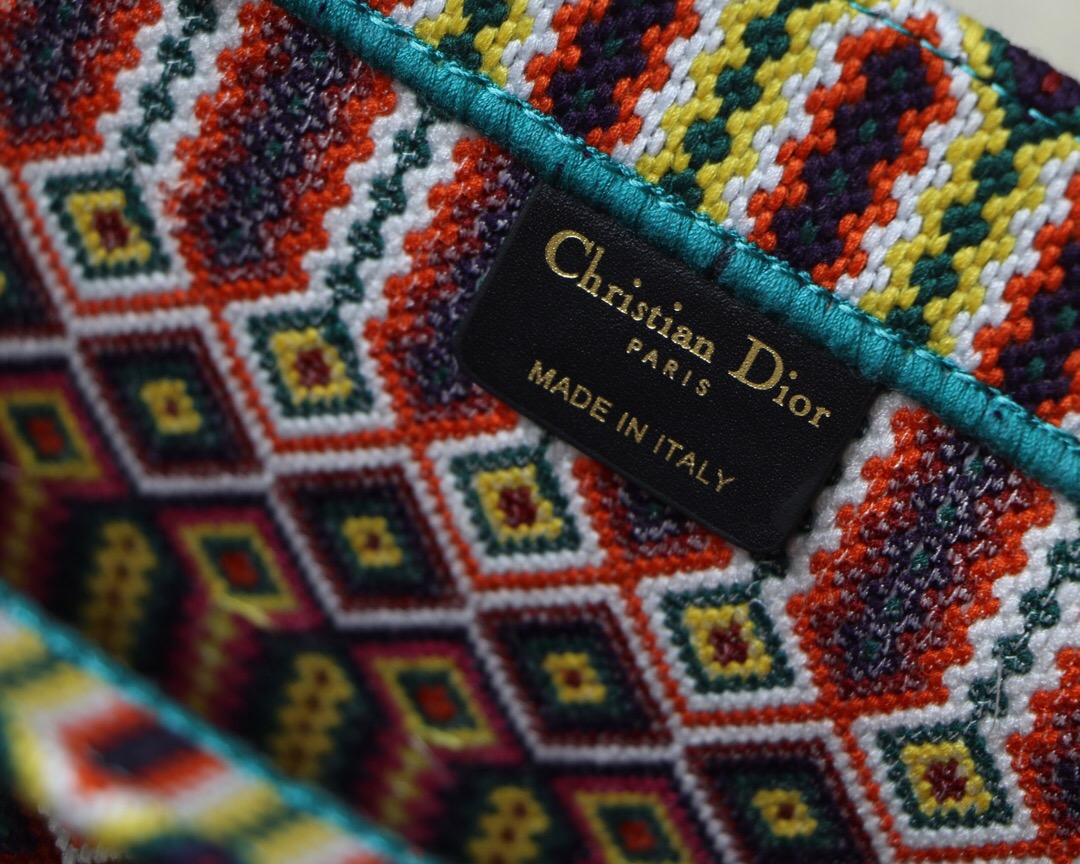 D10r Multicolor Canvas Book Tote Bag