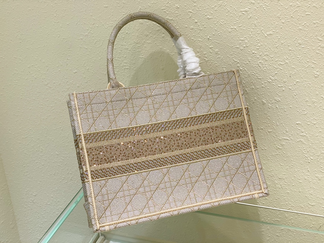 D10r Book Tote 36.5cm