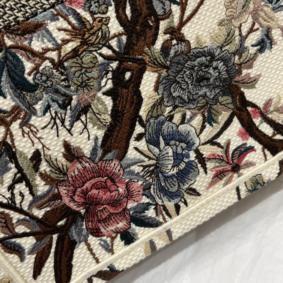 D10r Tote Bag