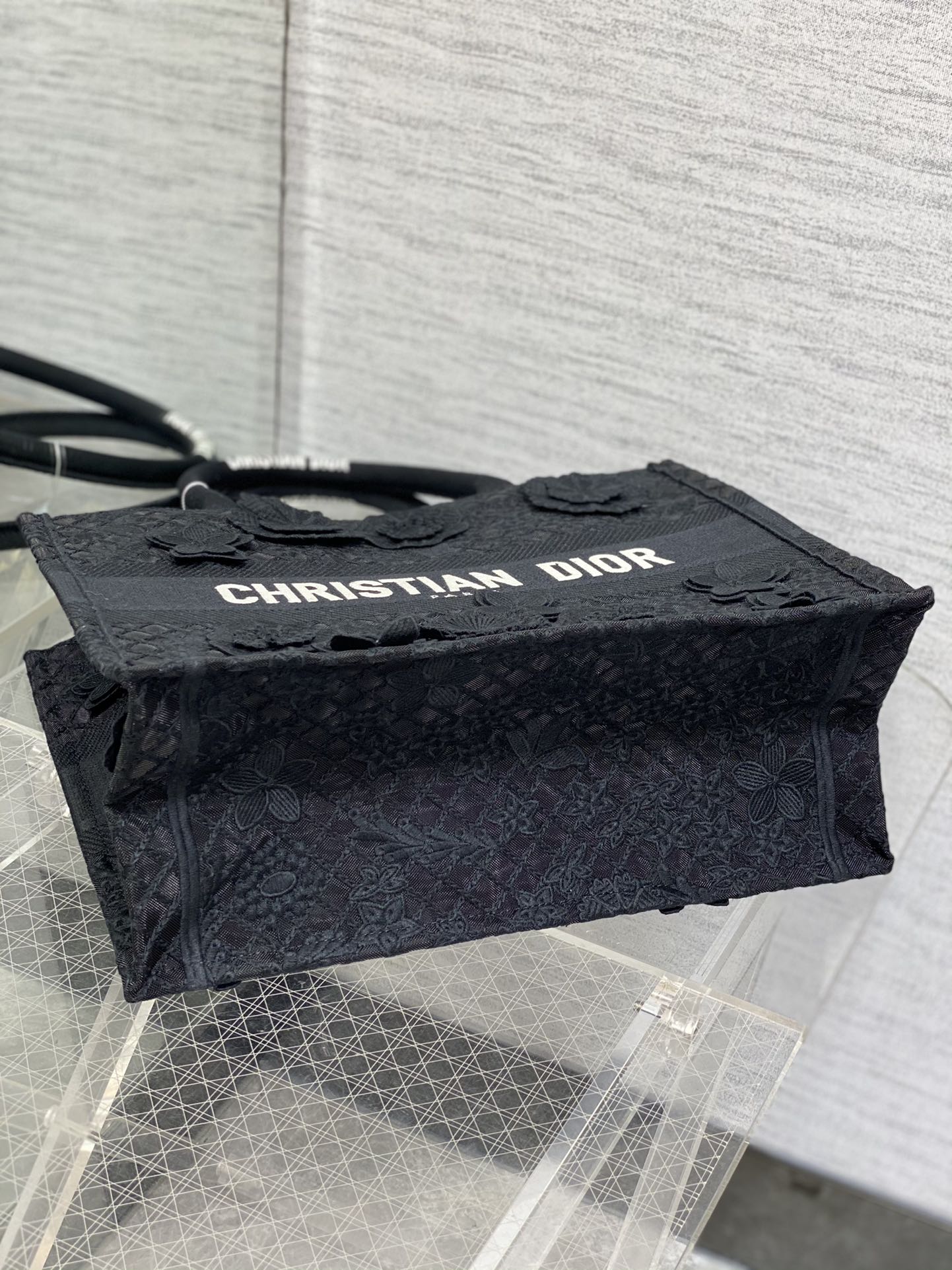 Bagsaaa D10r Medium Book Tote Black Multicolor D-Lace Embroidery with 3D Macramé Effect (36 x 27.5 x 16.5 cm)