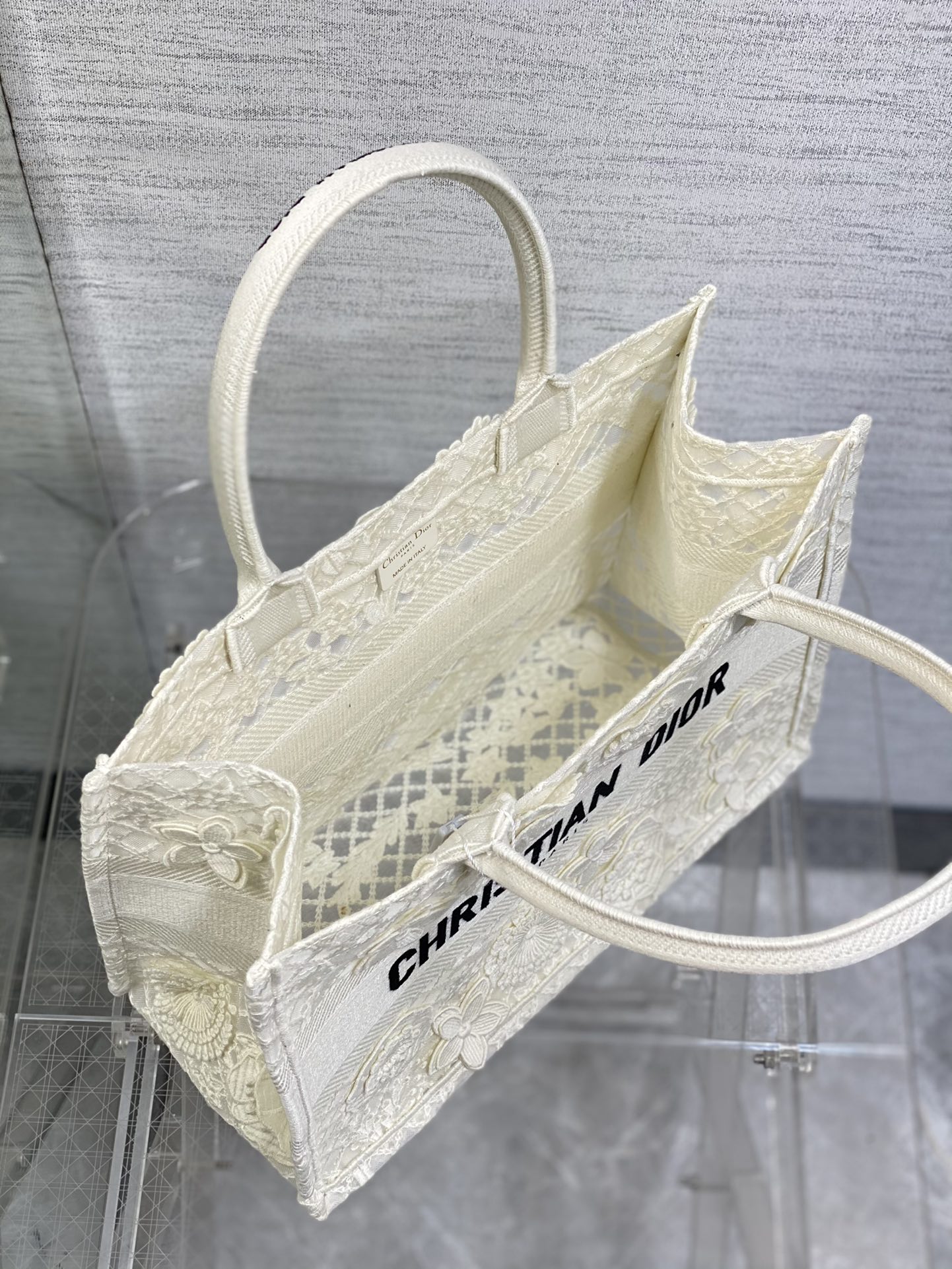 Bagsaaa D10r Medium Book Tote White Multicolor D-Lace Embroidery with 3D Macramé Effect (36 x 27.5 x 16.5 cm)