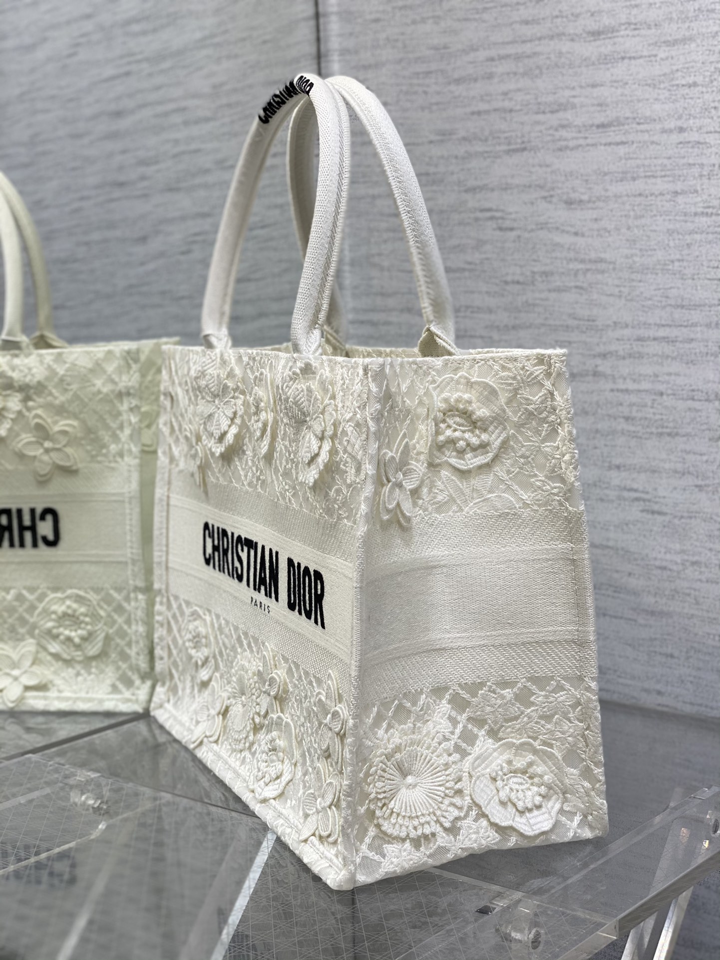 Bagsaaa D10r Medium Book Tote White Multicolor D-Lace Embroidery with 3D Macramé Effect (36 x 27.5 x 16.5 cm)