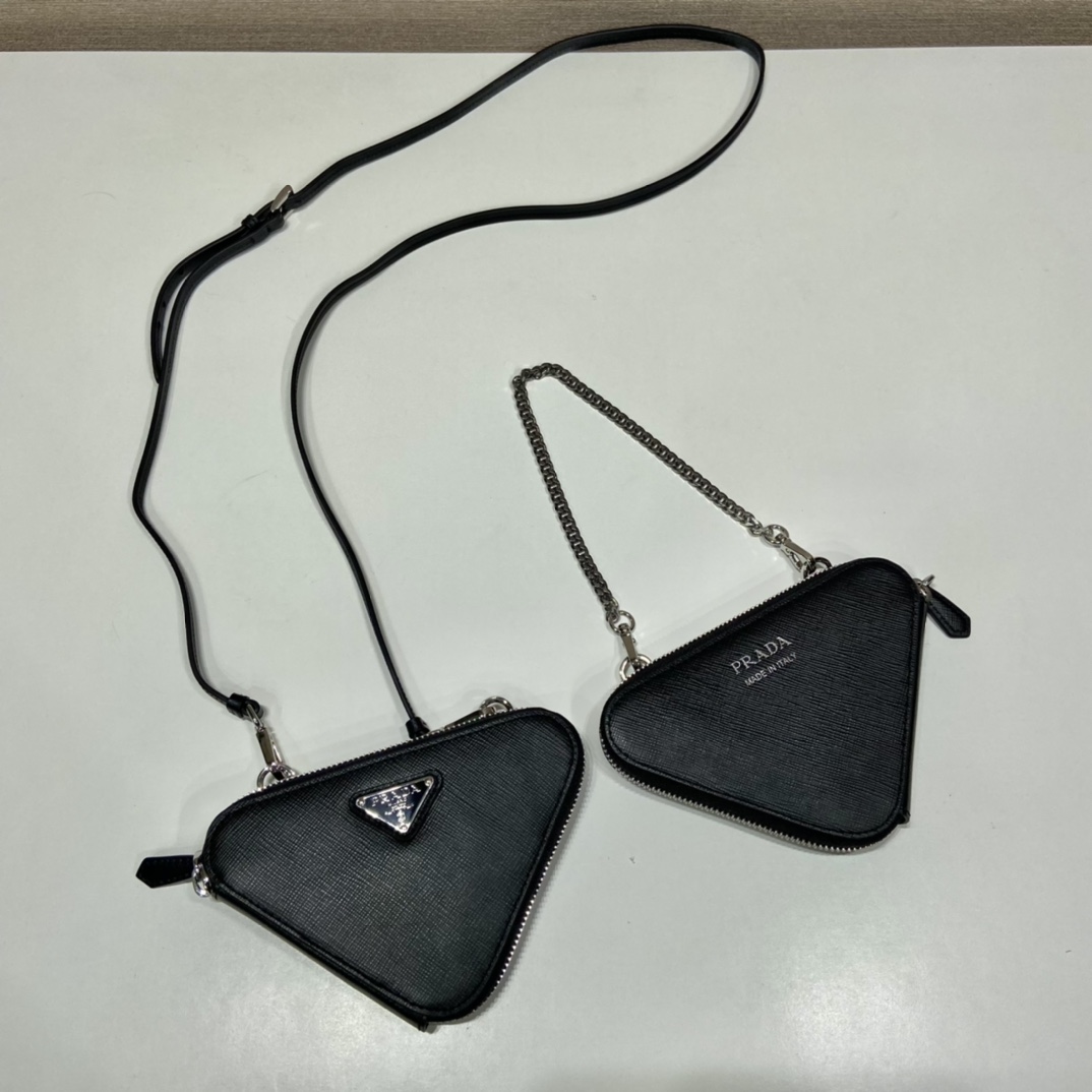 Bagsaaa Pra*a Saffiano leather mini-pouch black - 15x10x5cm
