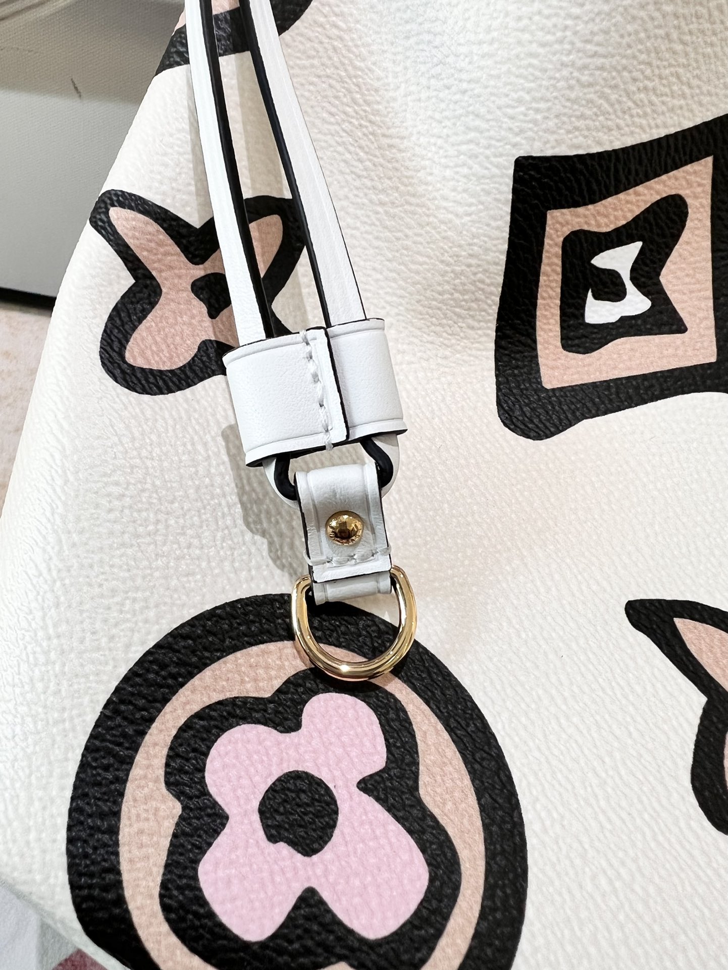 Bagsaaa L0vis Vvtt0n Neverfull MM Wild At Heart White - 31x28x14cm