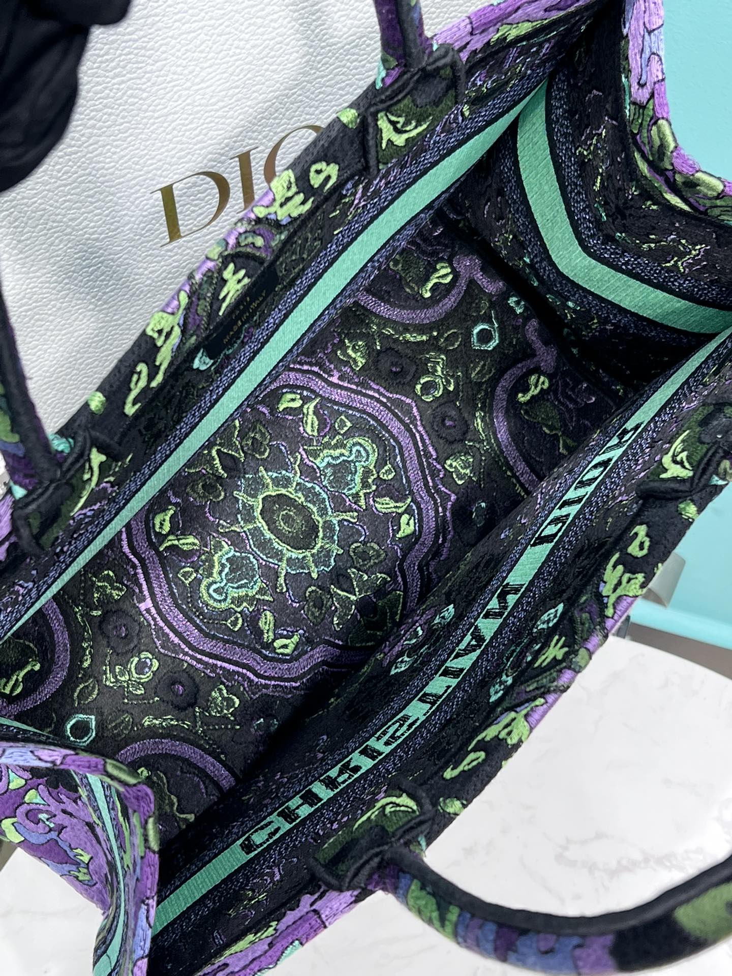 Bagsaaa D10r Medium Book Tote Multicolor D10r Indian Purple Embroidery - 36x28x18cm