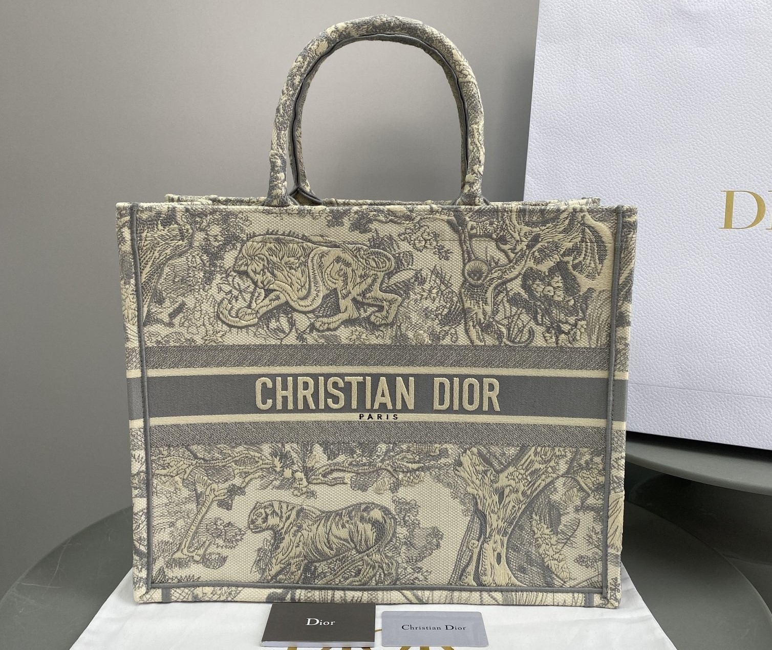 Bagsaaa D10r Book Tote Large Ecru and Gray Toile de Jouy Embroider - 42 x 35 x 18.5 cm