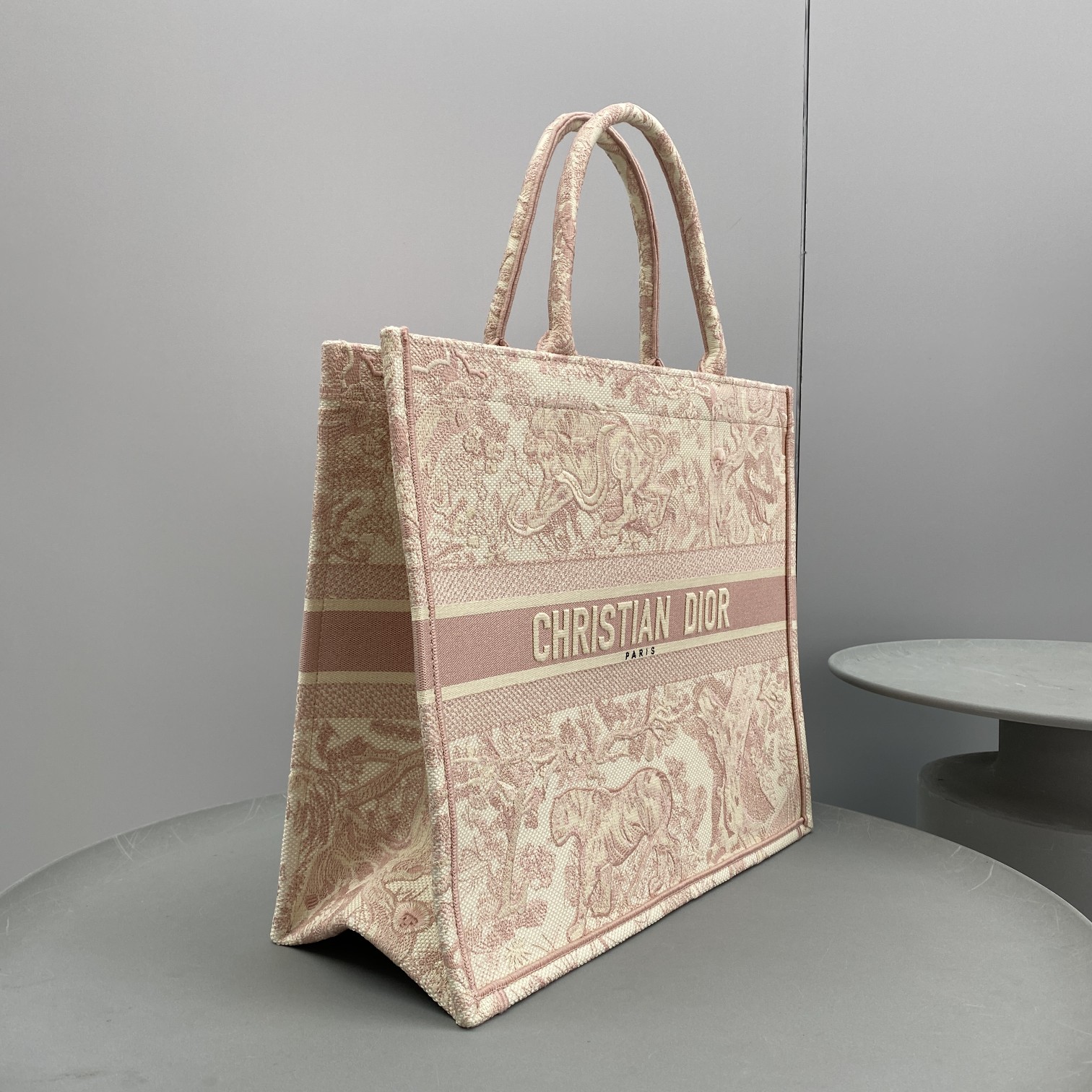 Bagsaaa D10r Book Tote Large Pink Toile de Jouy Embroider - 42 x 35 x 18.5 cm