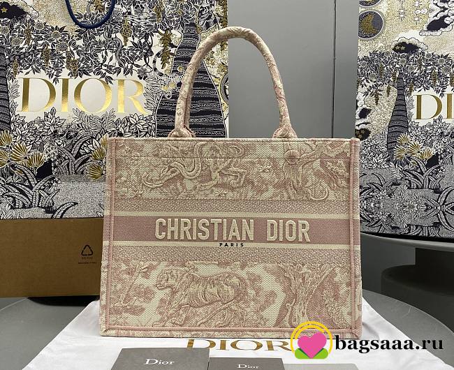 Bagsaaa D10r Book Tote MediumPink Toile de Jouy Embroider - 36 x 27.5 x 16.5 cm