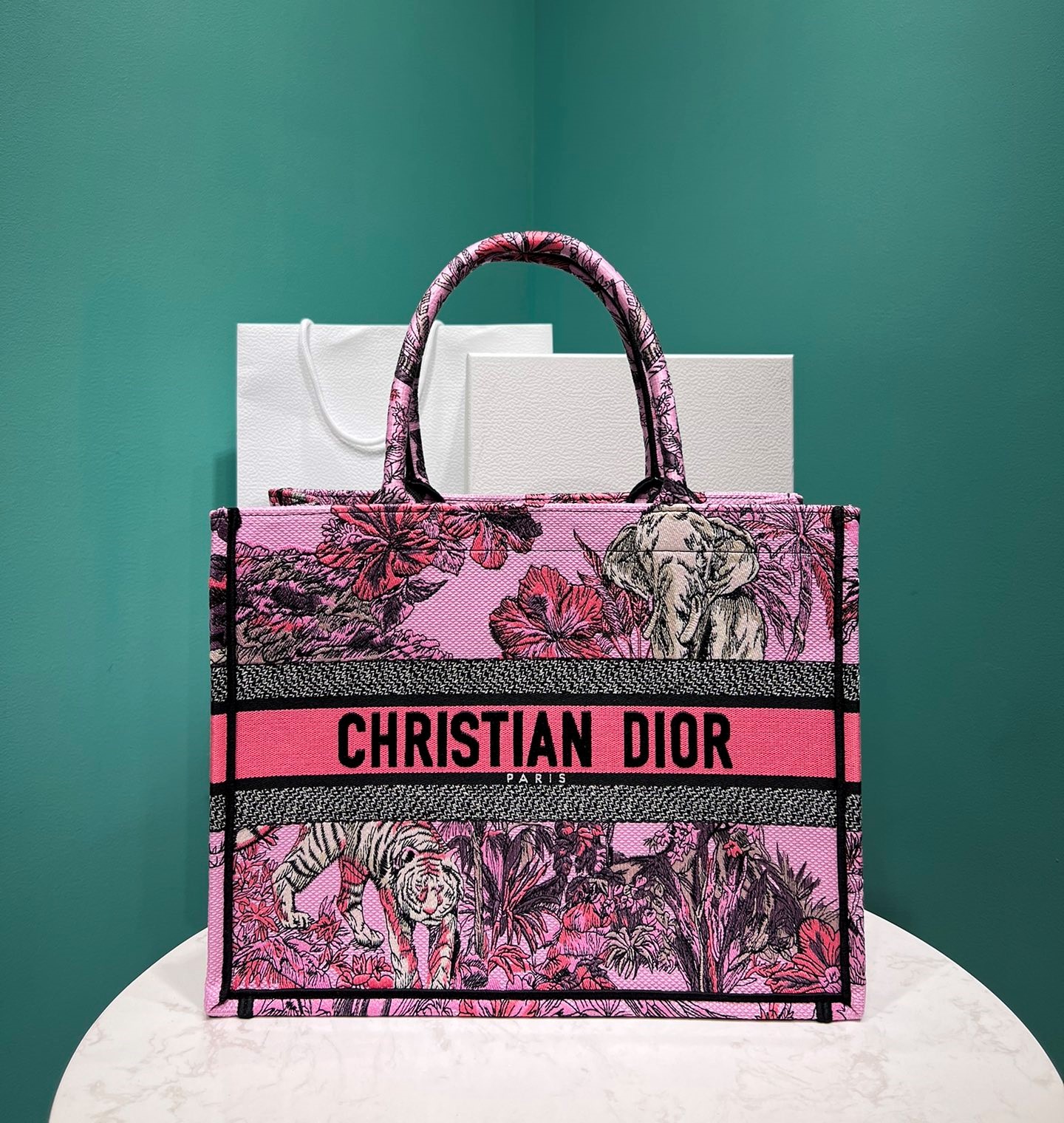 Bagsaaa D10r Book Tote Medium Pink Toile de Jouy Voyage Embroidery - 36 x 27.5 x 16.5 cm