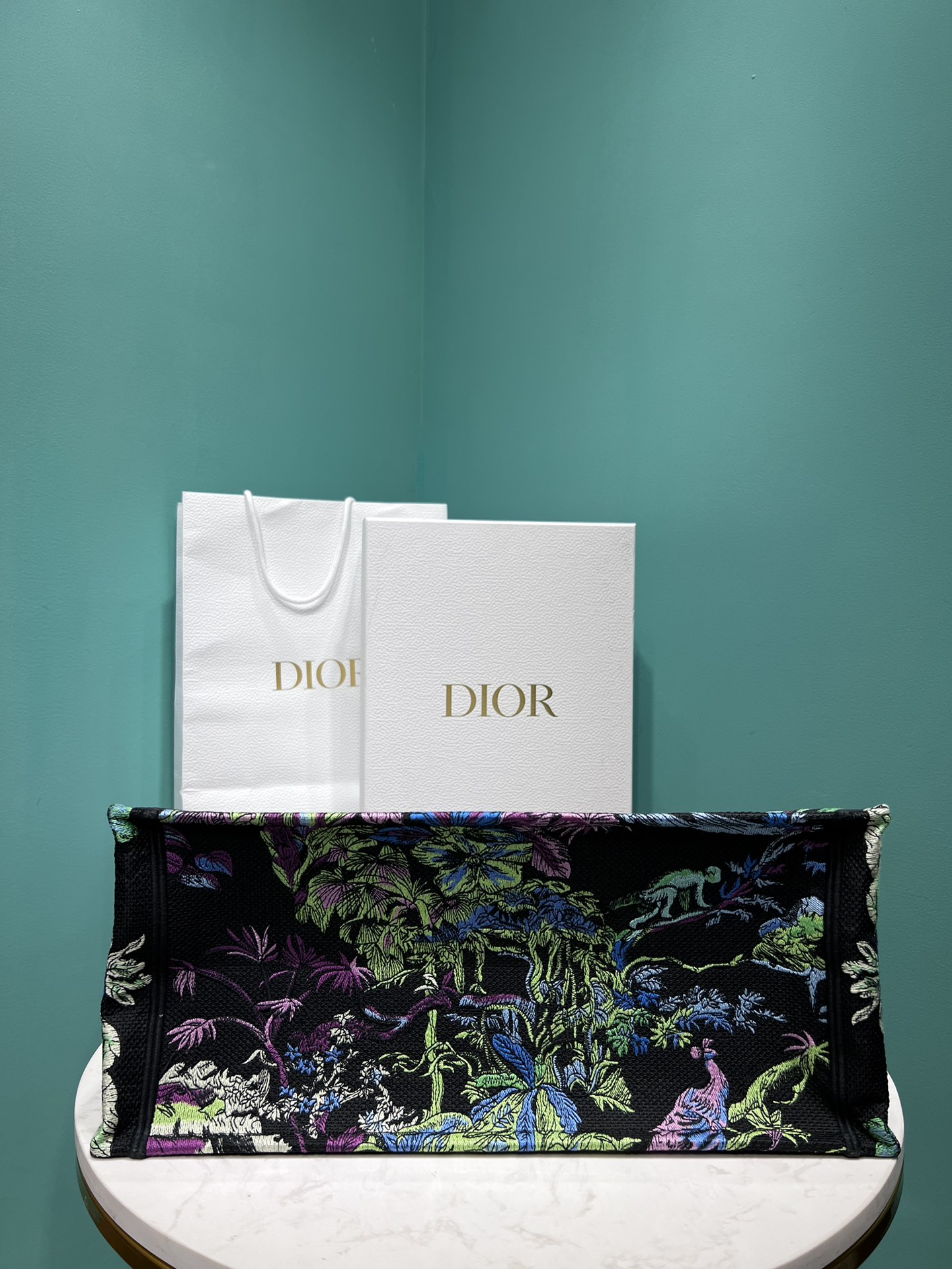 Bagsaaa D10r Book Tote Large Dark blue Toile de Jouy Voyage Embroidery - 41cm