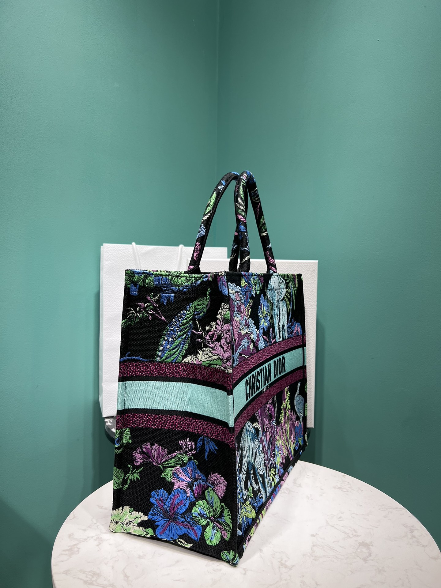 Bagsaaa D10r Book Tote Large Dark blue Toile de Jouy Voyage Embroidery - 41cm