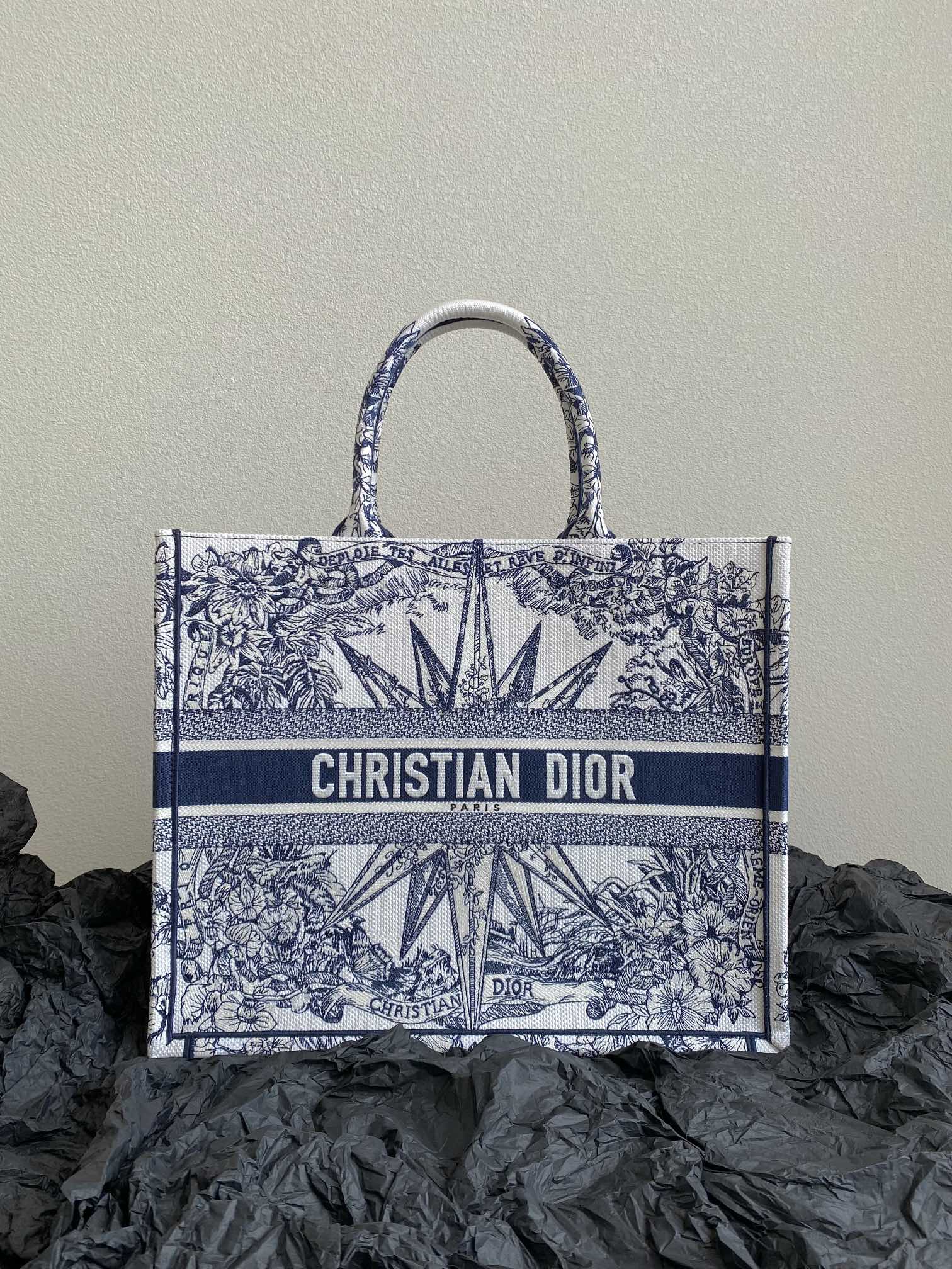 Bagsaaa D10r Book Tote Large Star Navy- 41cm