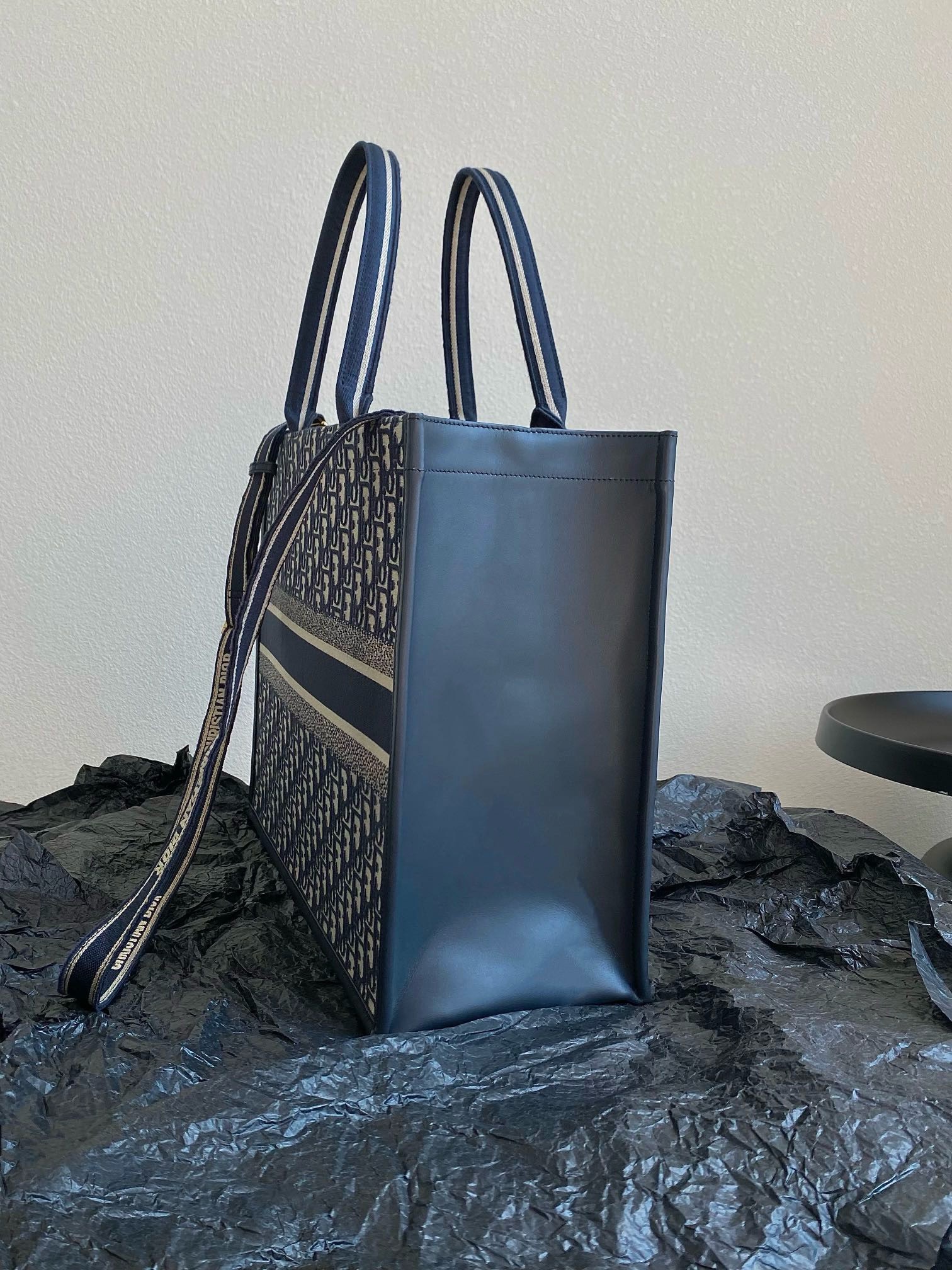 Bagsaaa D10r Large D10r Book Tote Blue Oblique Embroidery and Calfskin With Strap