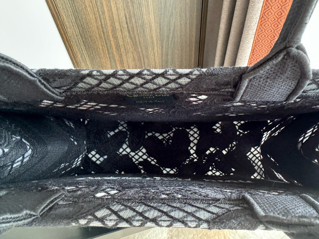 Bagsaaa D10r Book Tote Large Black D-Lace Butterfly Embroidery with 3D Macramé Effect