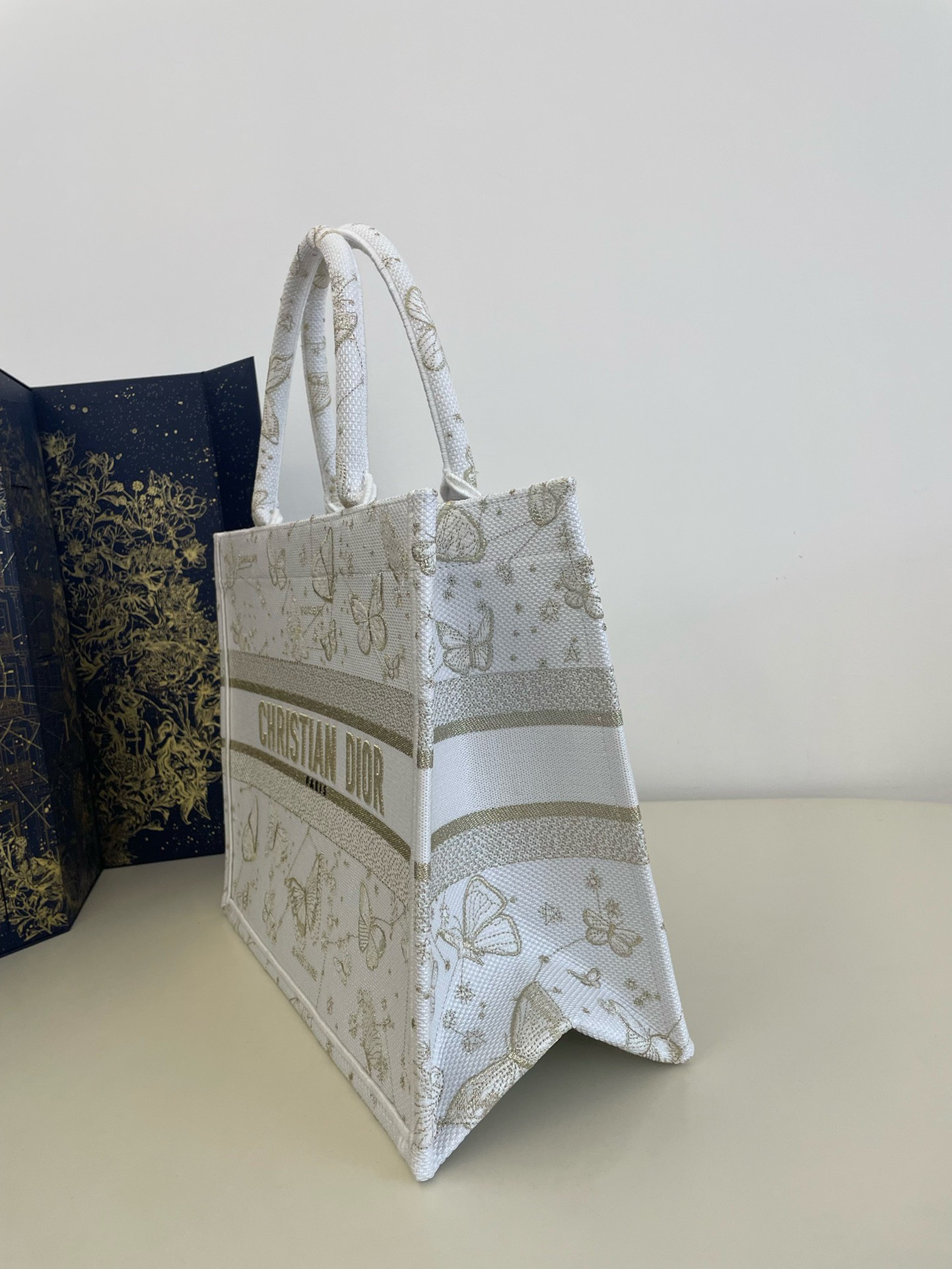 Bagsaaa D10r Book Tote Medium White and Gold-tone Gradient Butterflies - 36x18x28cm