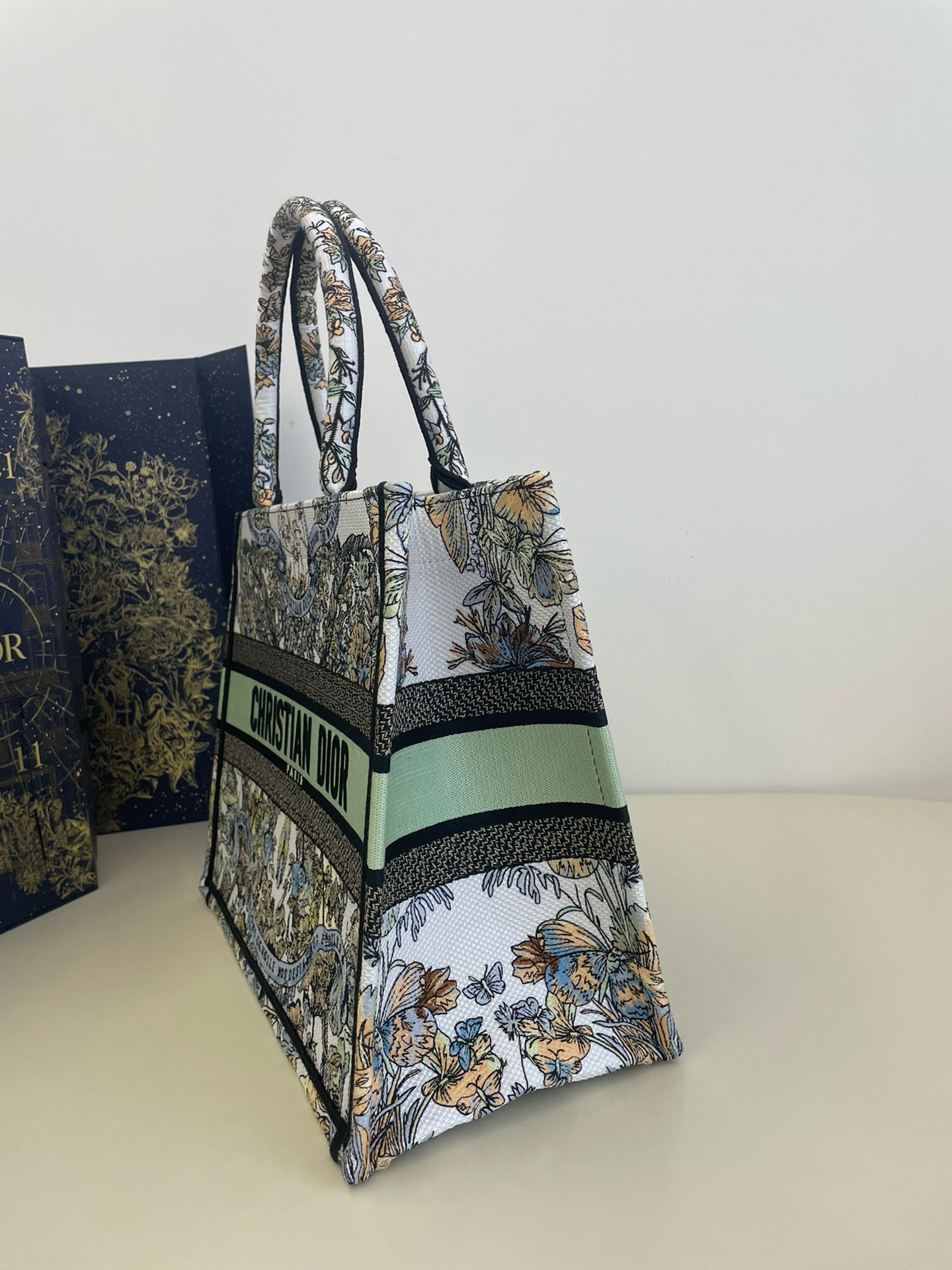 Bagsaaa D10r Lady Medium Book ToteMulticolor Toile de Jouy - 36x18x28cm