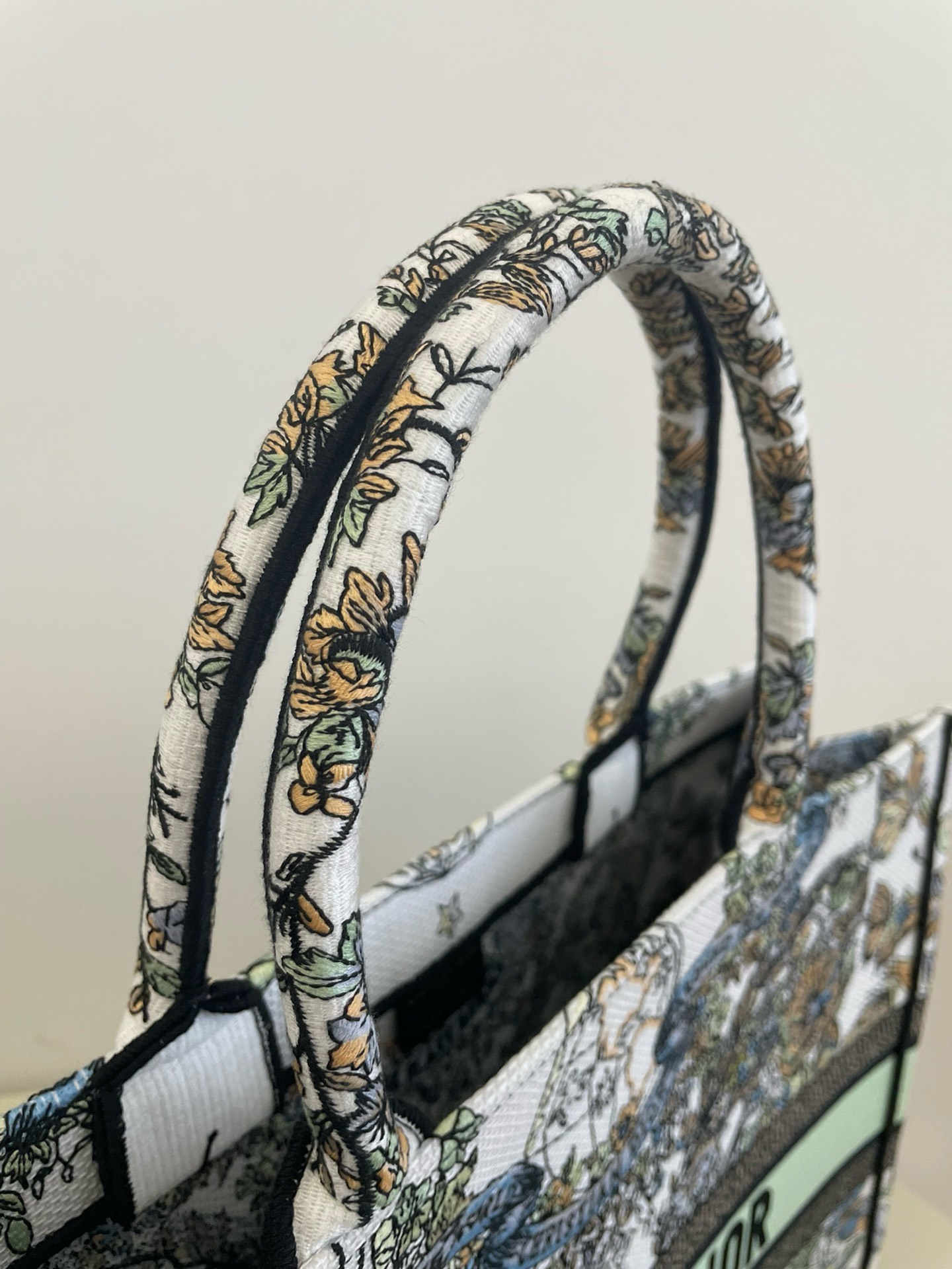 Bagsaaa D10r Lady Large Book Tote Multicolor Toile de Jouy - 42 x 35 x 18.5 cm