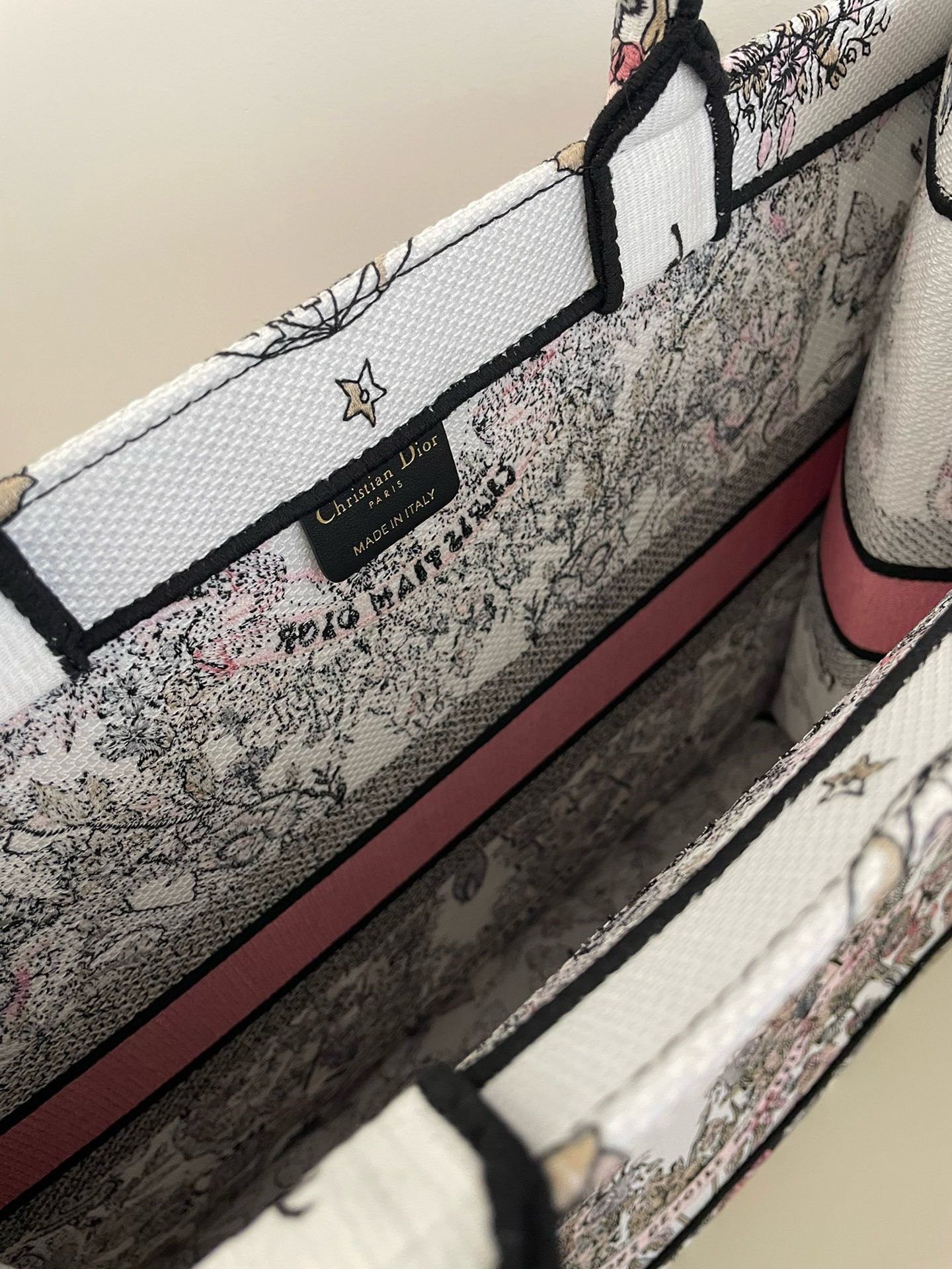 Bagsaaa D10r Lady Medium Book Tote White and Pastel Pink Butterfly Around The World Embroidery - 42 x 35 x 18.5 cm