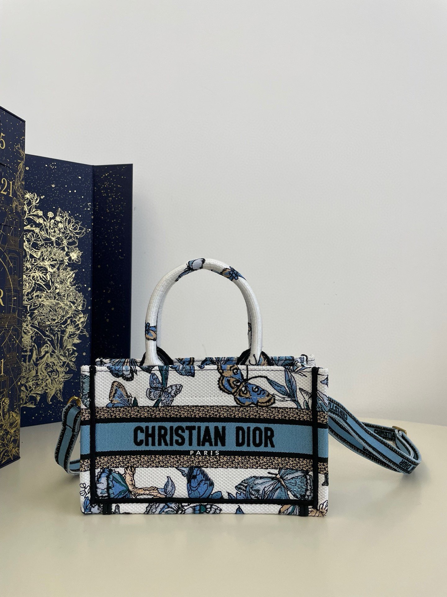Bagsaaa D10r Mini Book Tote With Strap White and Blue Toile De Jouy Mexico Embroidery - 21.5x13x7.5cm