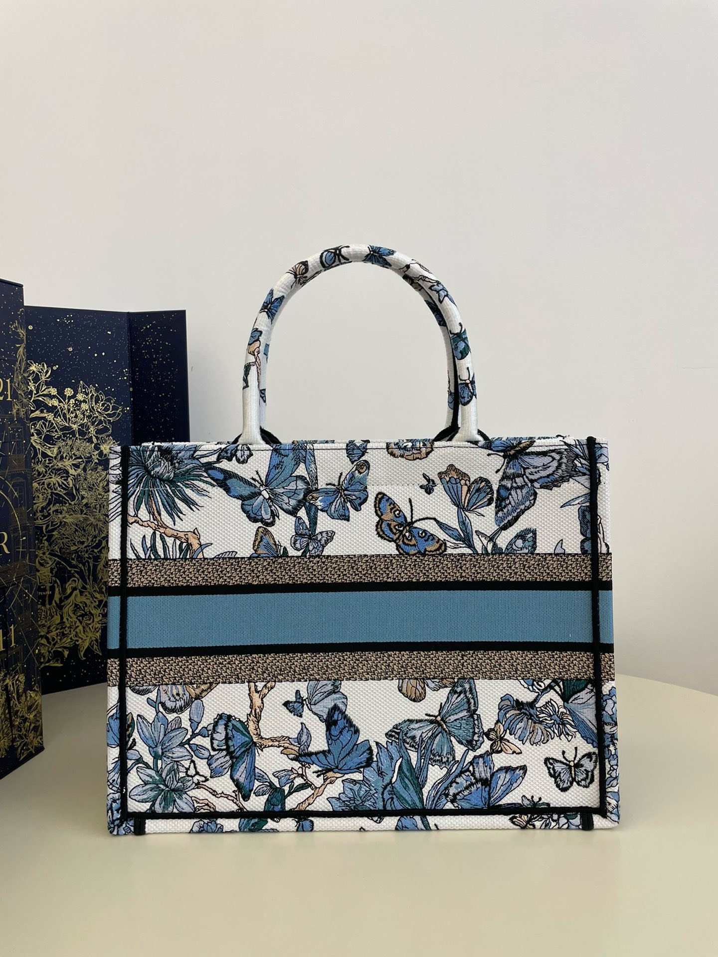 Bagsaaa D10r Medium Book Tote White and Blue Toile De Jouy Mexico Embroidery - 36x18x28cm