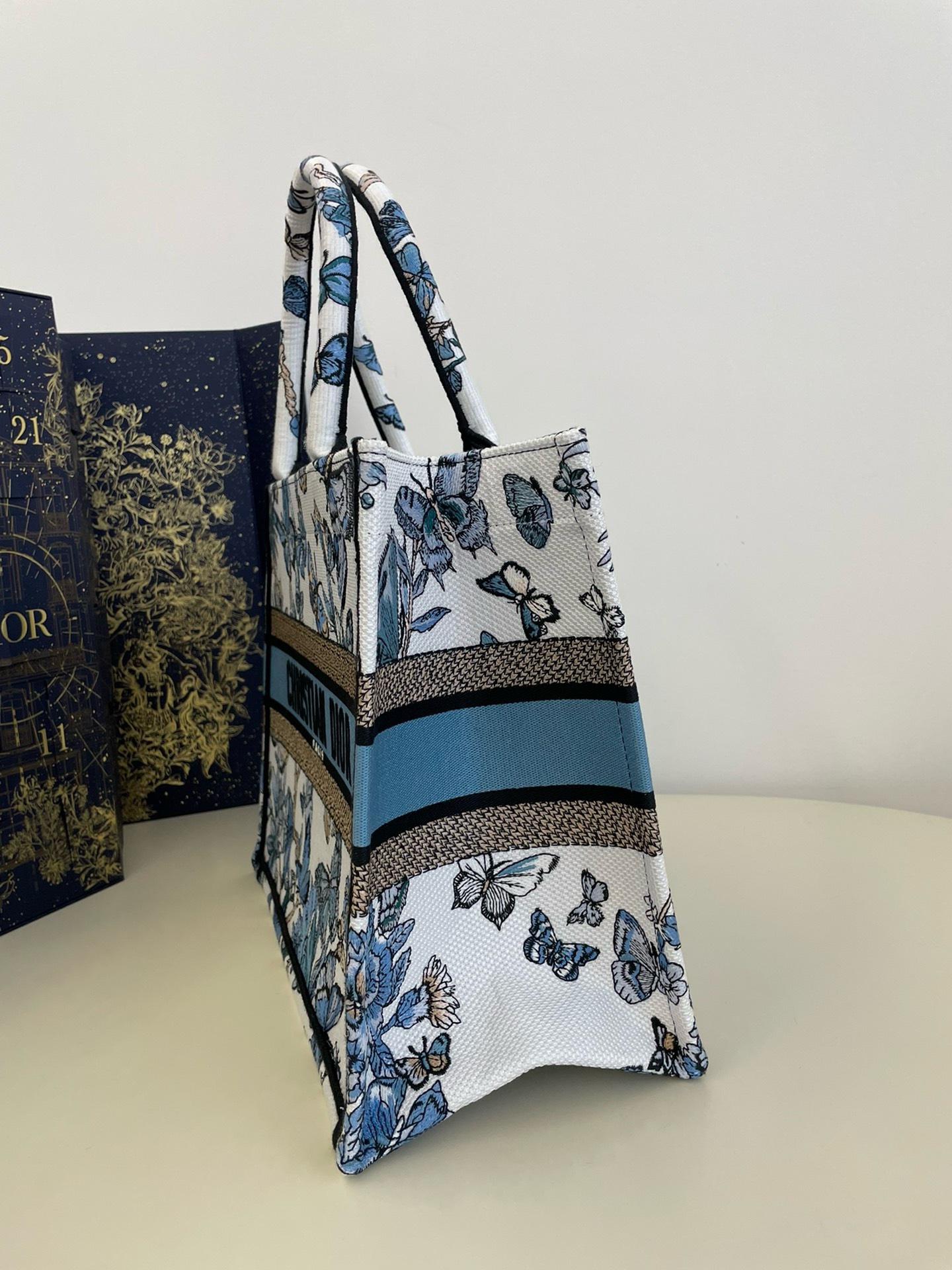 Bagsaaa D10r Medium Book Tote White and Blue Toile De Jouy Mexico Embroidery - 36x18x28cm