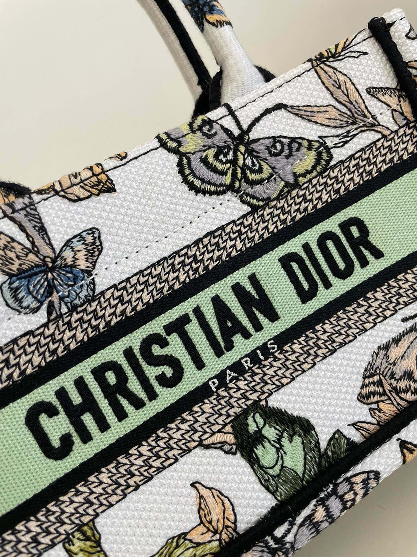 Bagsaaa D10r Mini Book Tote With Strap White and Green Toile De Jouy Mexico Embroidery - 21.5x13x7.5cm