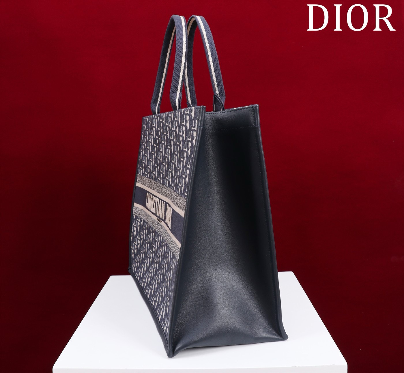 Bagsaaa D10r Large D10r Book Tote Blue D10r Oblique Embroidery and Calfskin