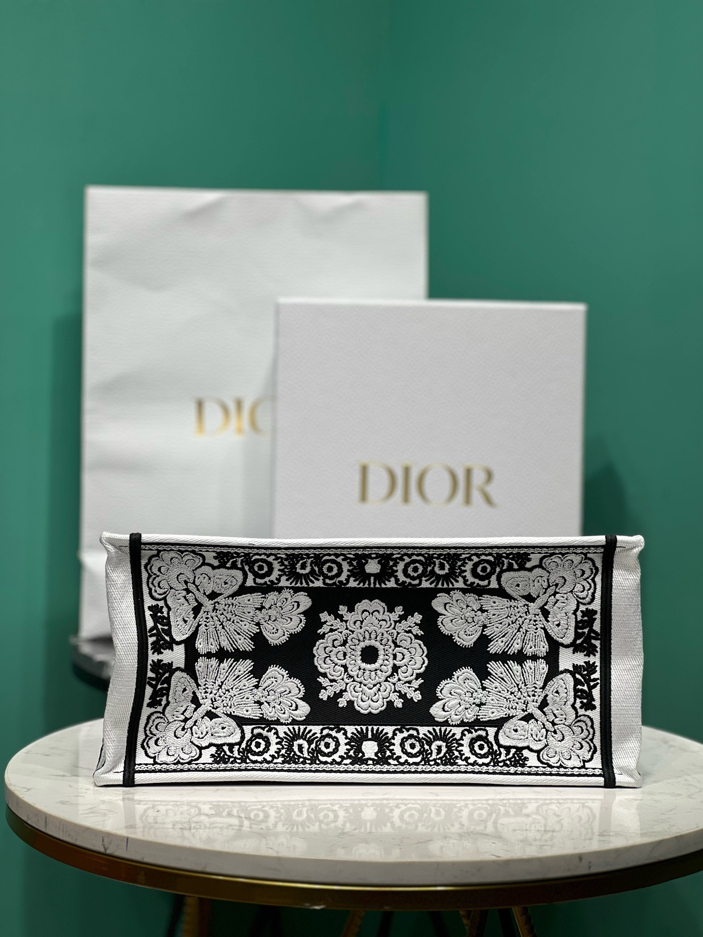 Bagsaaa D10r Medium Book Tote Black and White Butterfly Bandana Embroidery (36 x 27.5 x 16.5 cm)