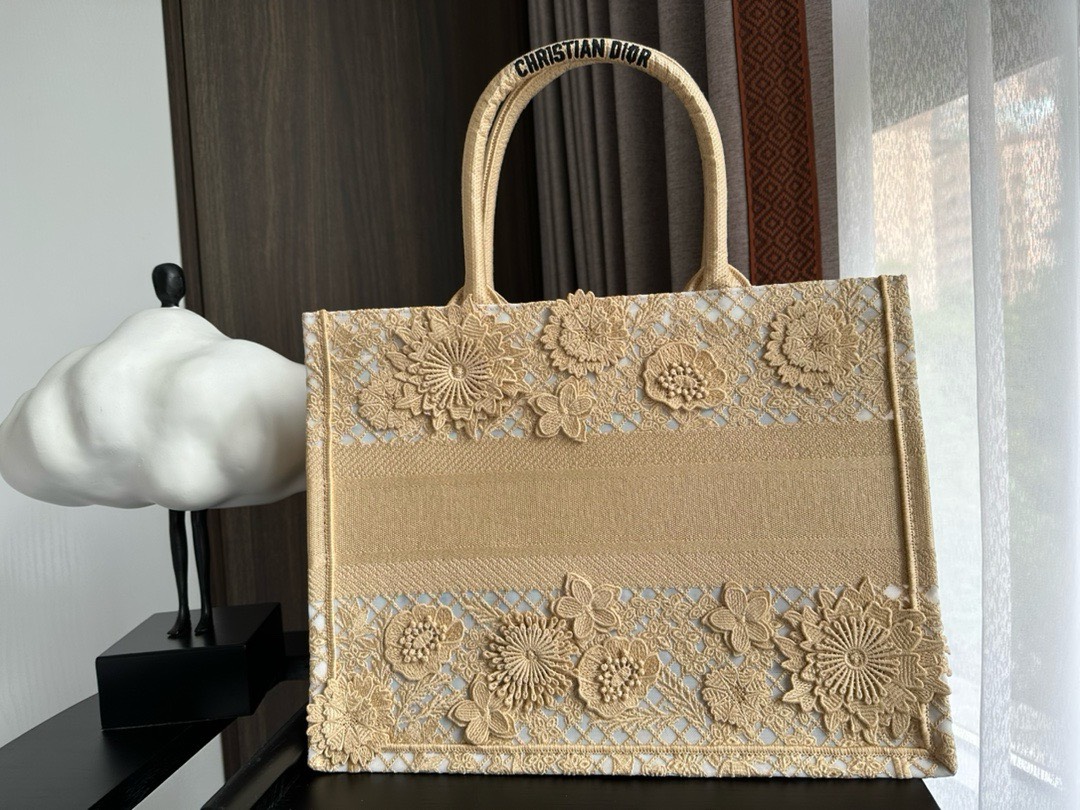 Bagsaaa D10r Book Tote Medium Beige D-Lace Flower Embroidery with 3D Macramé Effect