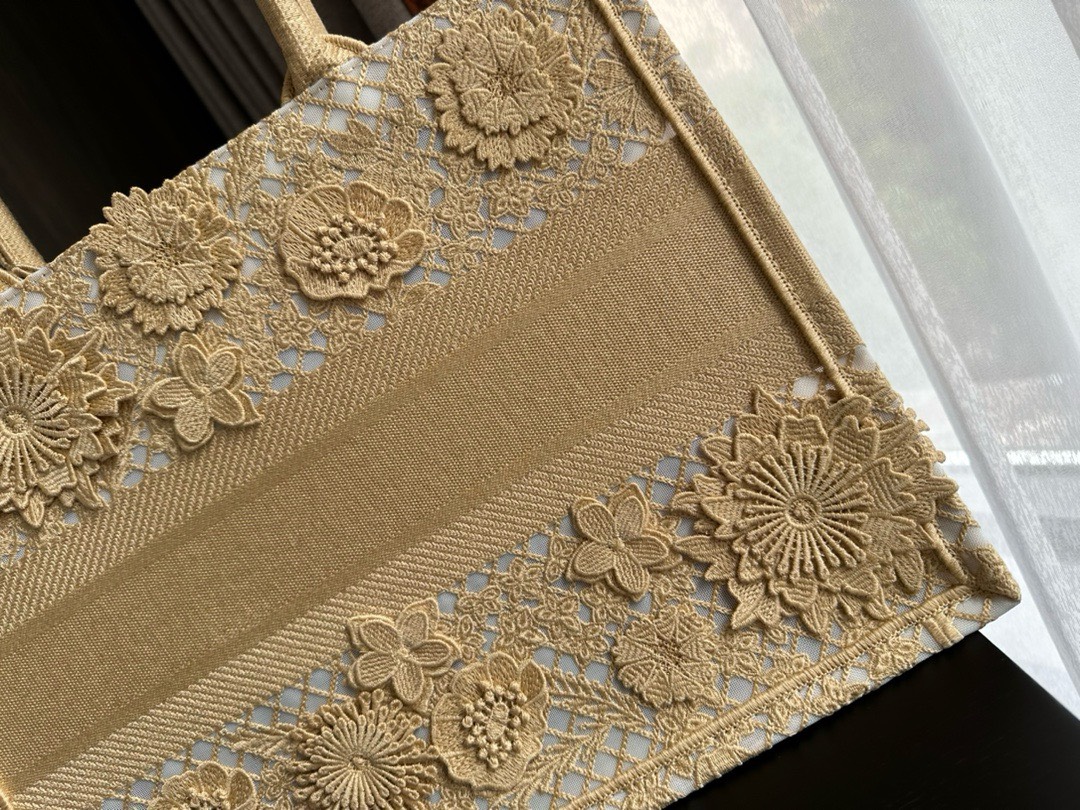 Bagsaaa D10r Book Tote Medium Beige D-Lace Flower Embroidery with 3D Macramé Effect