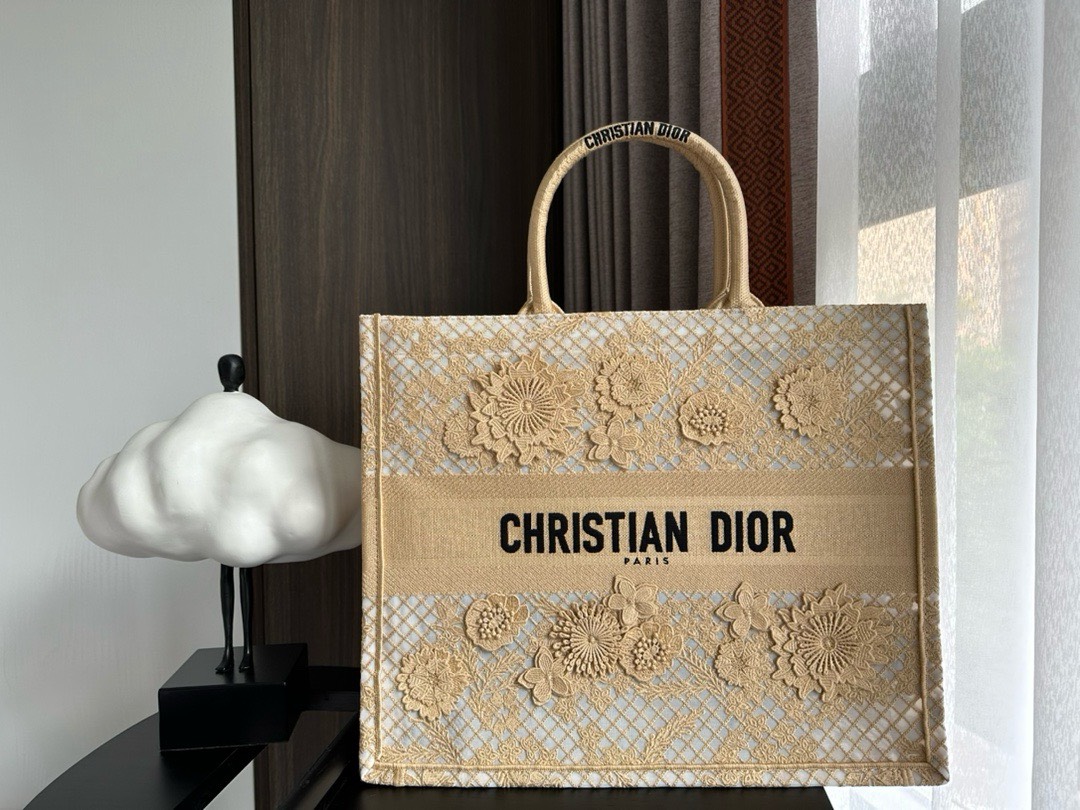 Bagsaaa D10r Book Tote Large Beige D-Lace Flower Embroidery with 3D Macramé Effect