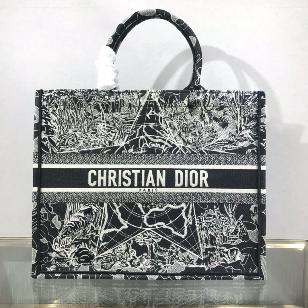Bagsaaa D10r Large Book Tote Star Embroidery - 42x35x18cm