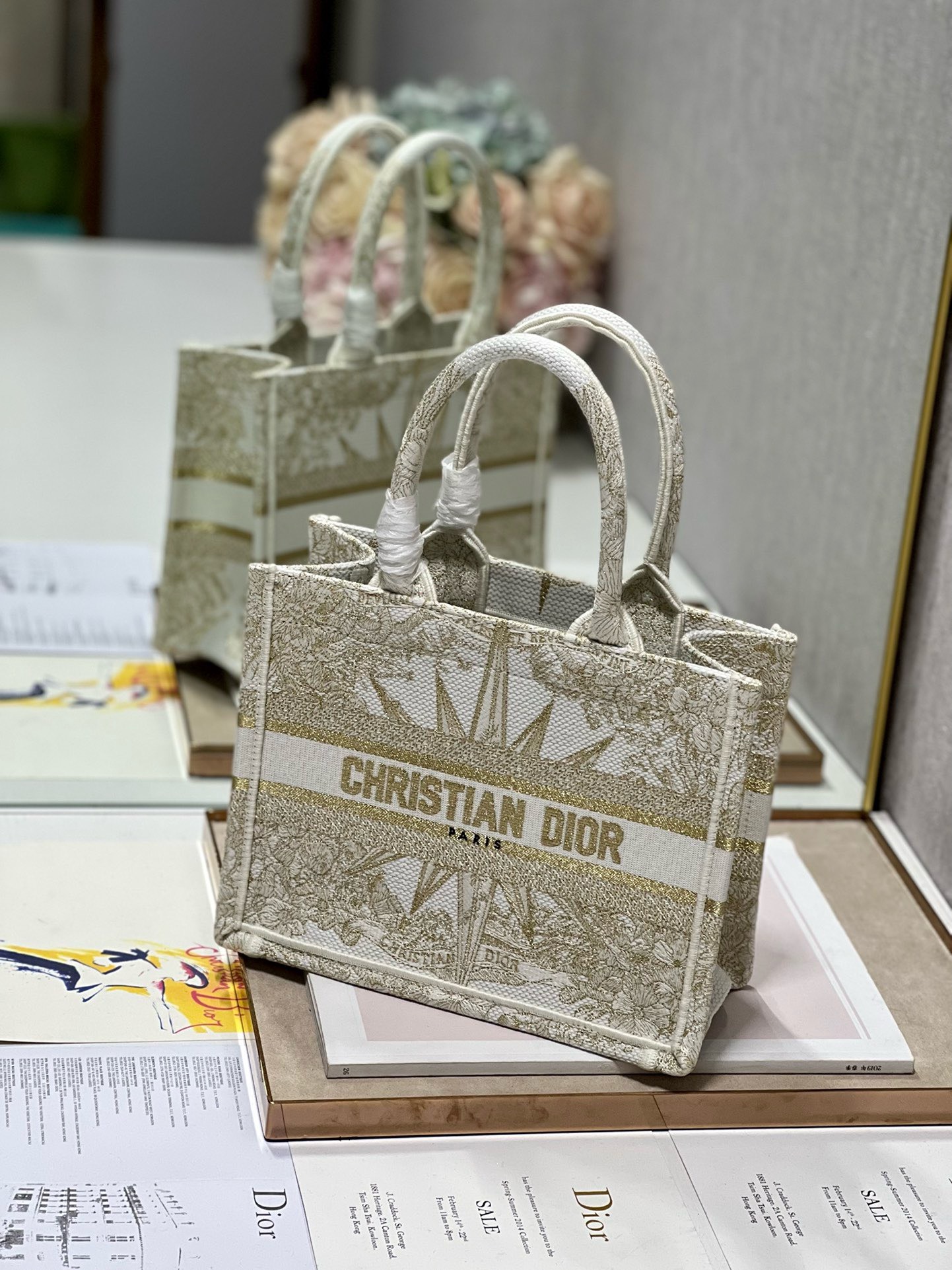 Bagsaaa D10r Small Book Tote Gold Tone Metallic - 26x22x8cm