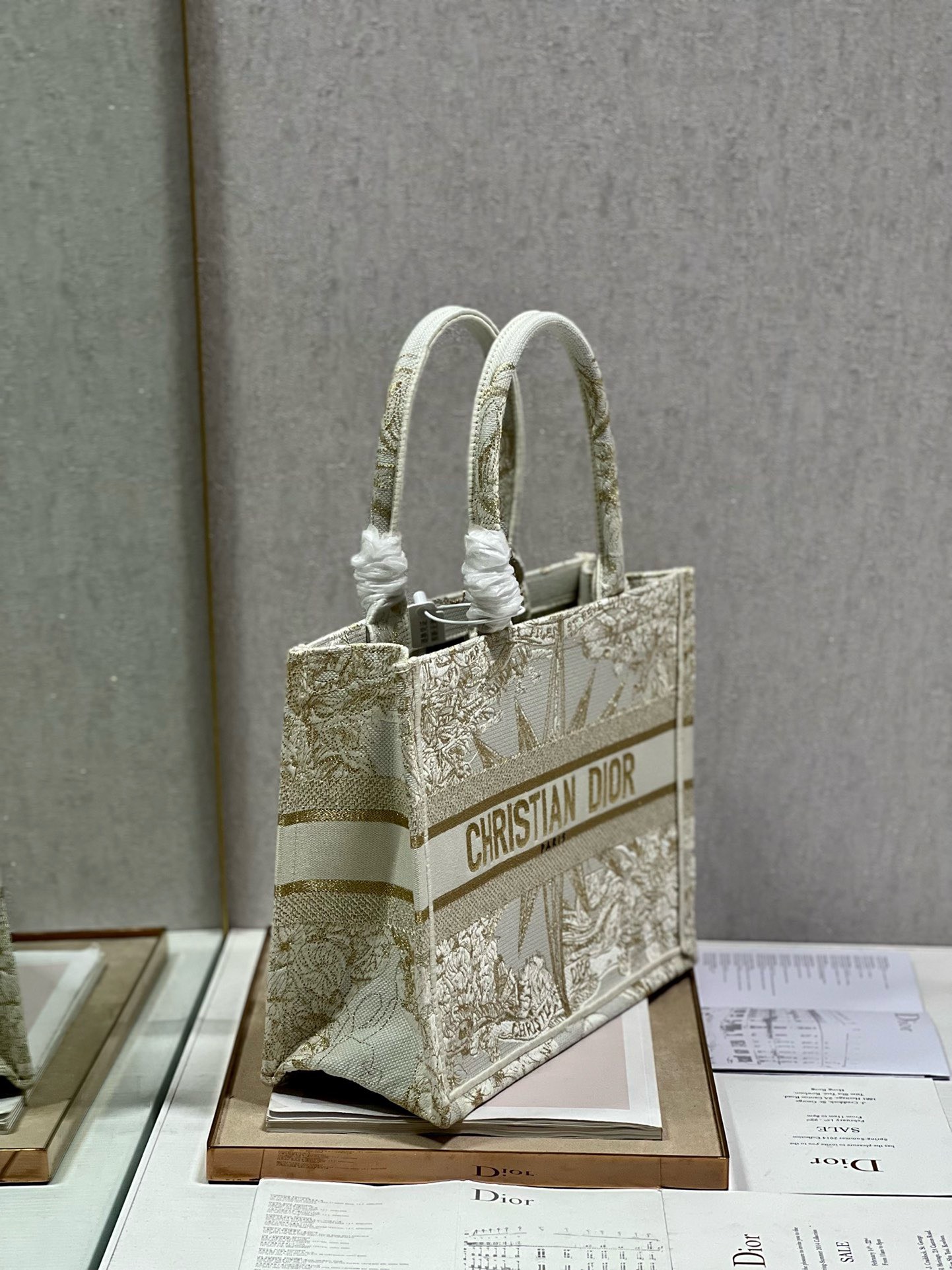 Bagsaaa D10r Medium Book Tote Gold Tone Metallic - 35cm
