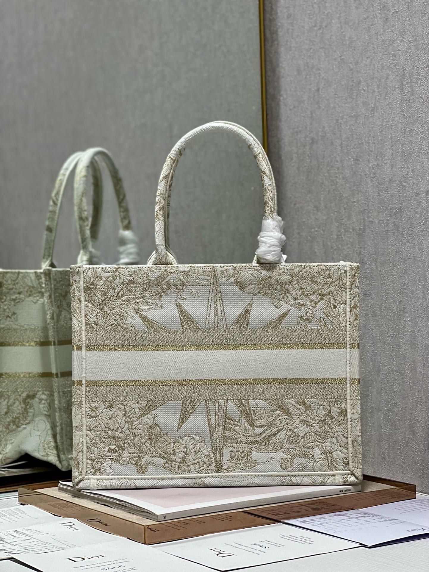 Bagsaaa D10r Medium Book Tote Gold Tone Metallic - 35cm
