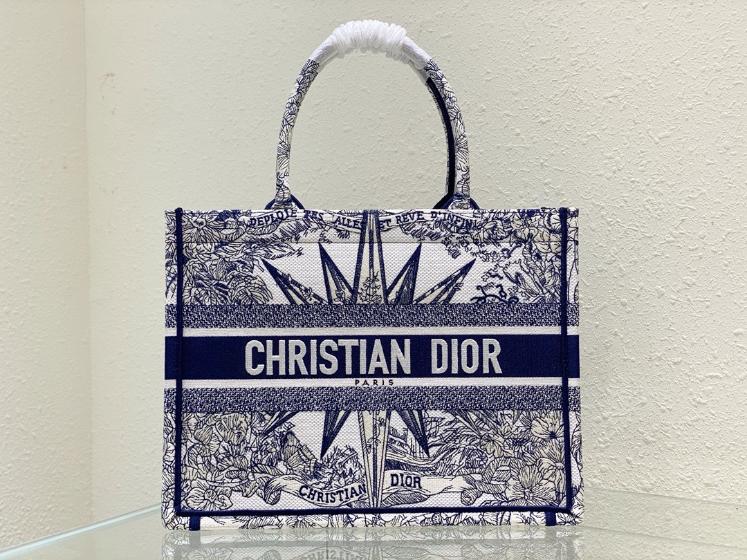 Bagsaaa D10r Medium Book Tote Dark Blue - 36cm