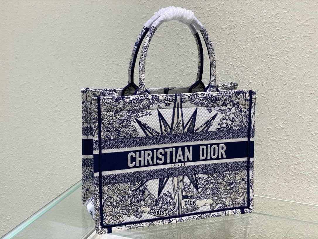 Bagsaaa D10r Medium Book Tote Dark Blue - 36cm