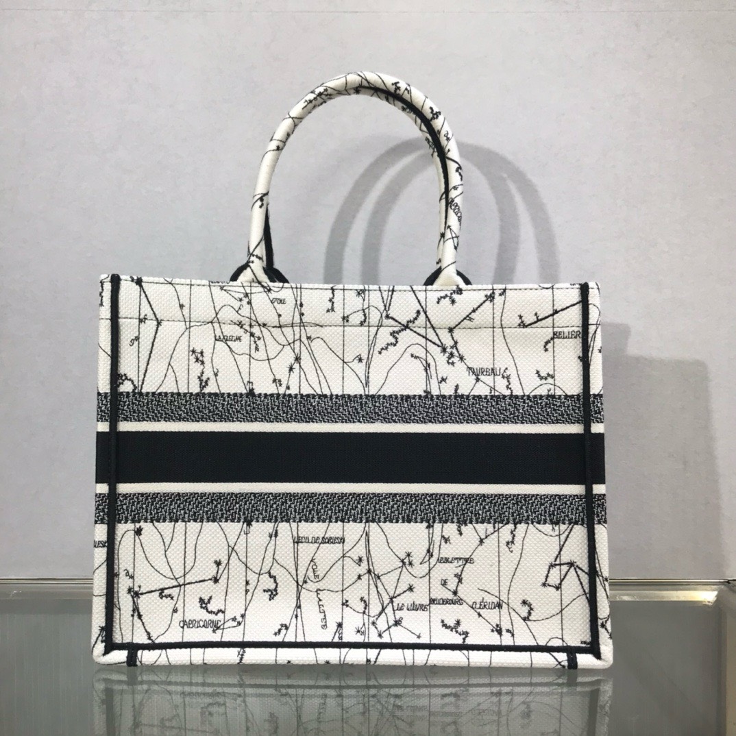 Bagsaaa D10r Medium Book Tote Black & White Embroidery