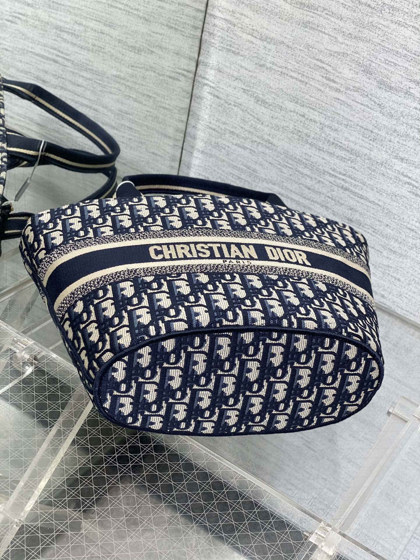 Bagsaaa D10r Hat Basket Bag Oblique Blue Embroidery