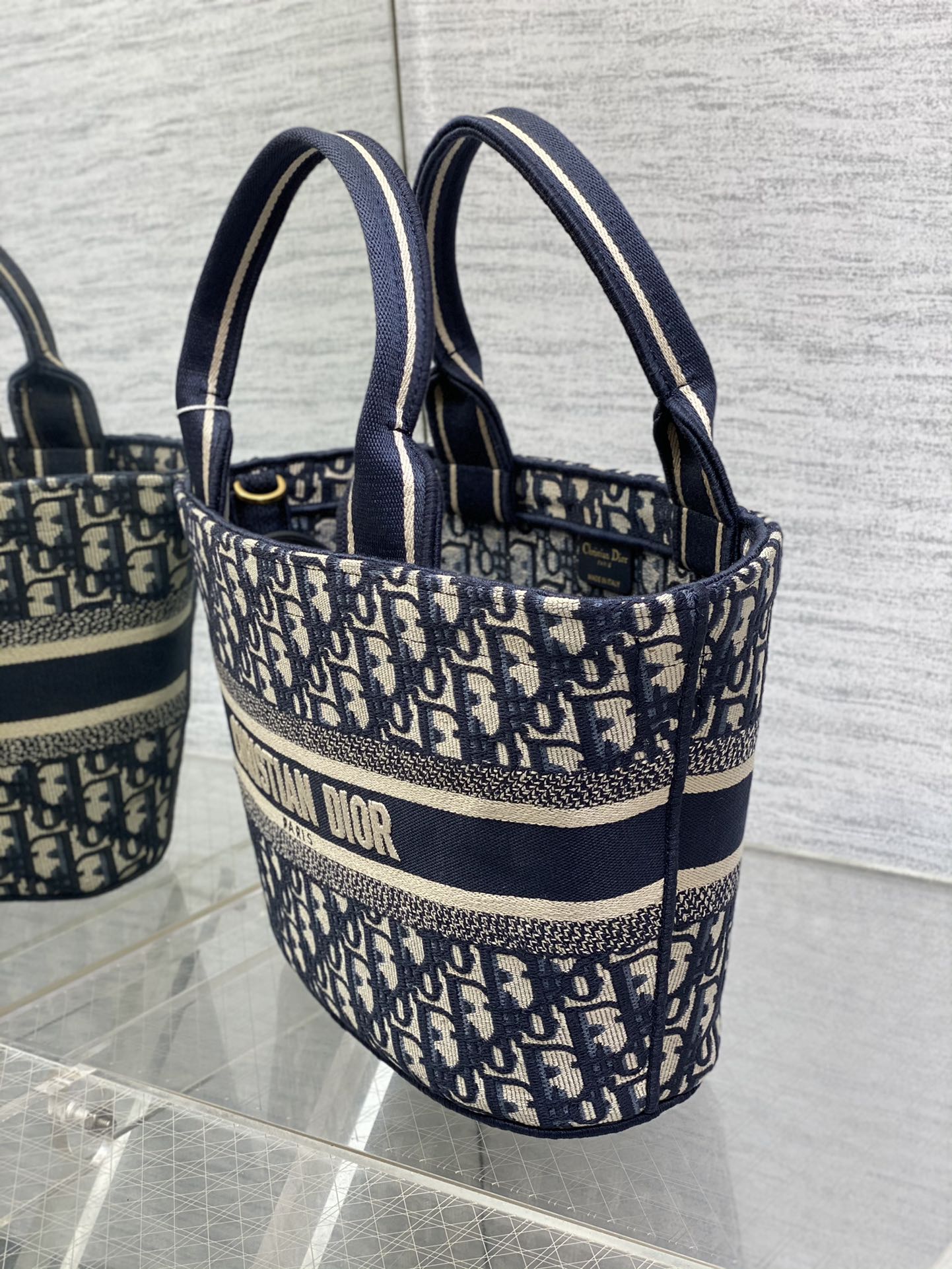Bagsaaa D10r Hat Basket Bag Oblique Blue Embroidery