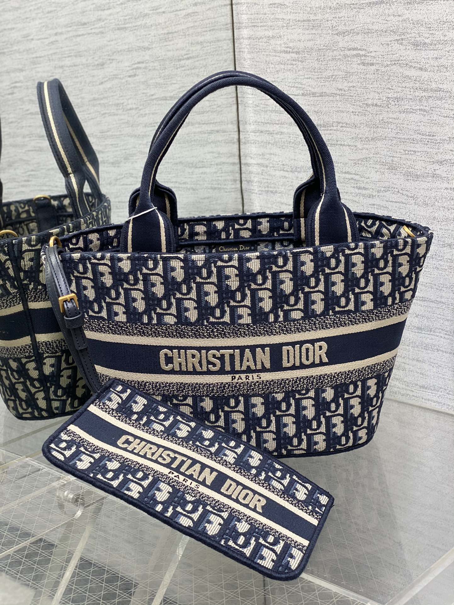 Bagsaaa D10r Hat Basket Bag Oblique Blue Embroidery