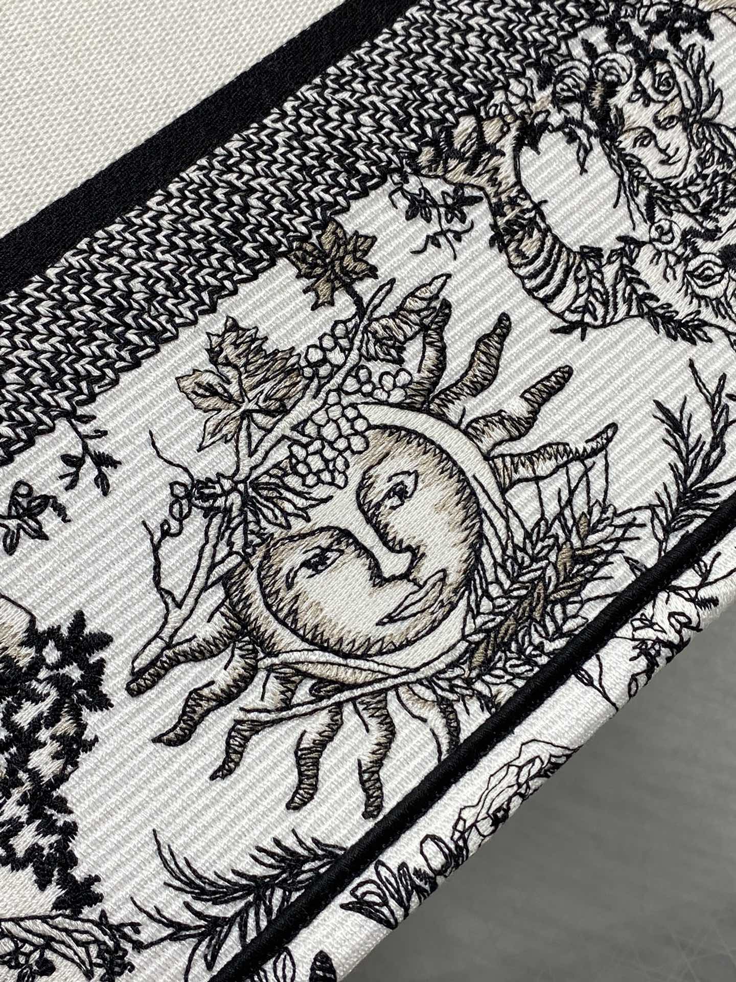 Bagsaaa D10r Medium Book Tote White and Black Toile de Jouy Soleil Embroidery