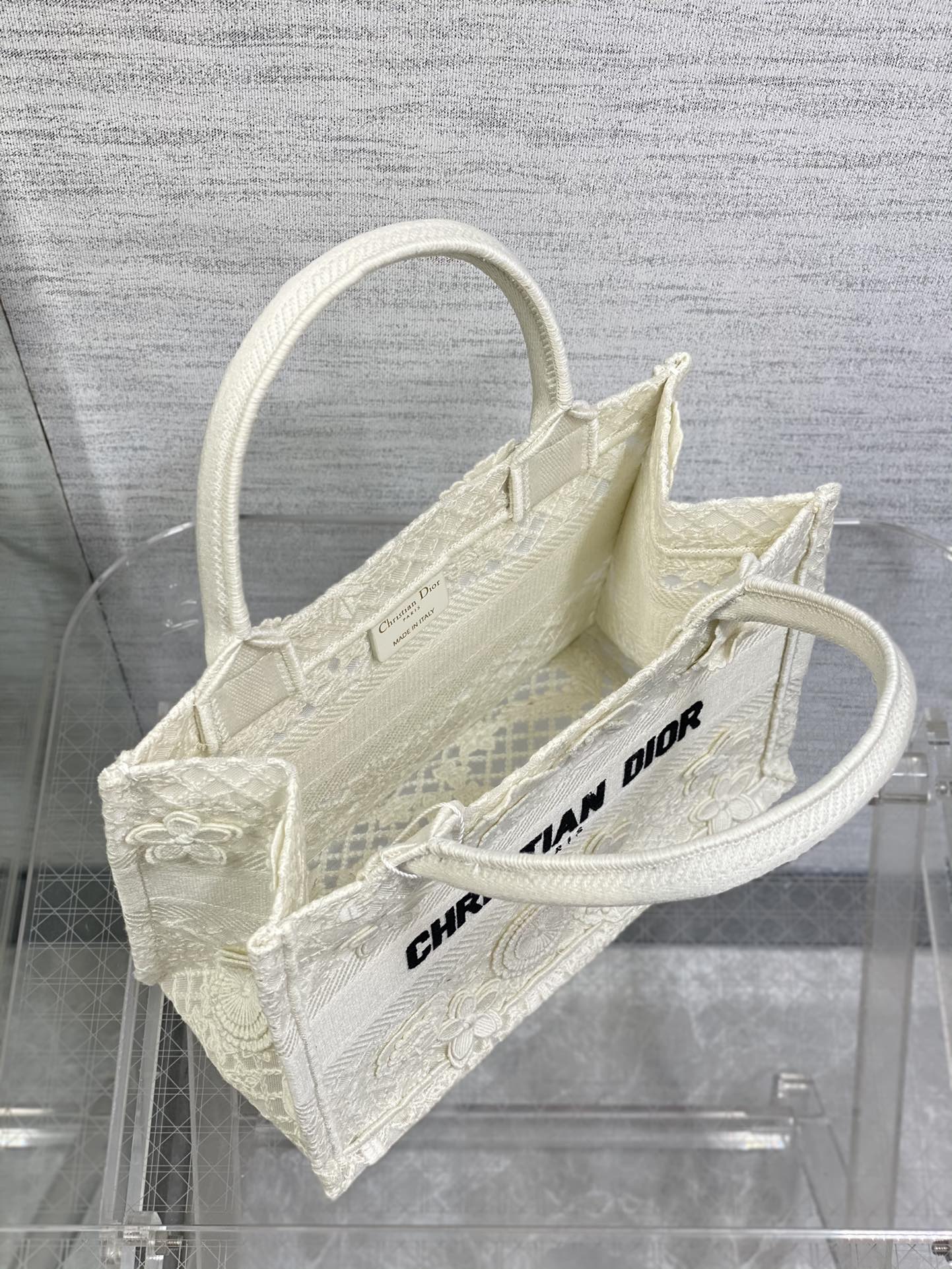 Bagsaaa D10r Book Tote Small White D-Lace Flower Embroidery with 3D Macramé Effect
