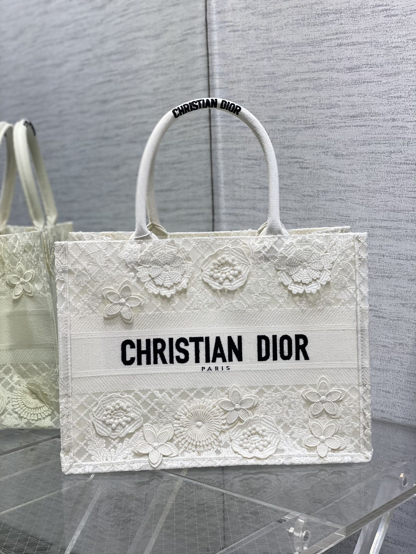 Bagsaaa D10r Book Tote Medium White D-Lace Flower Embroidery with 3D Macramé Effect