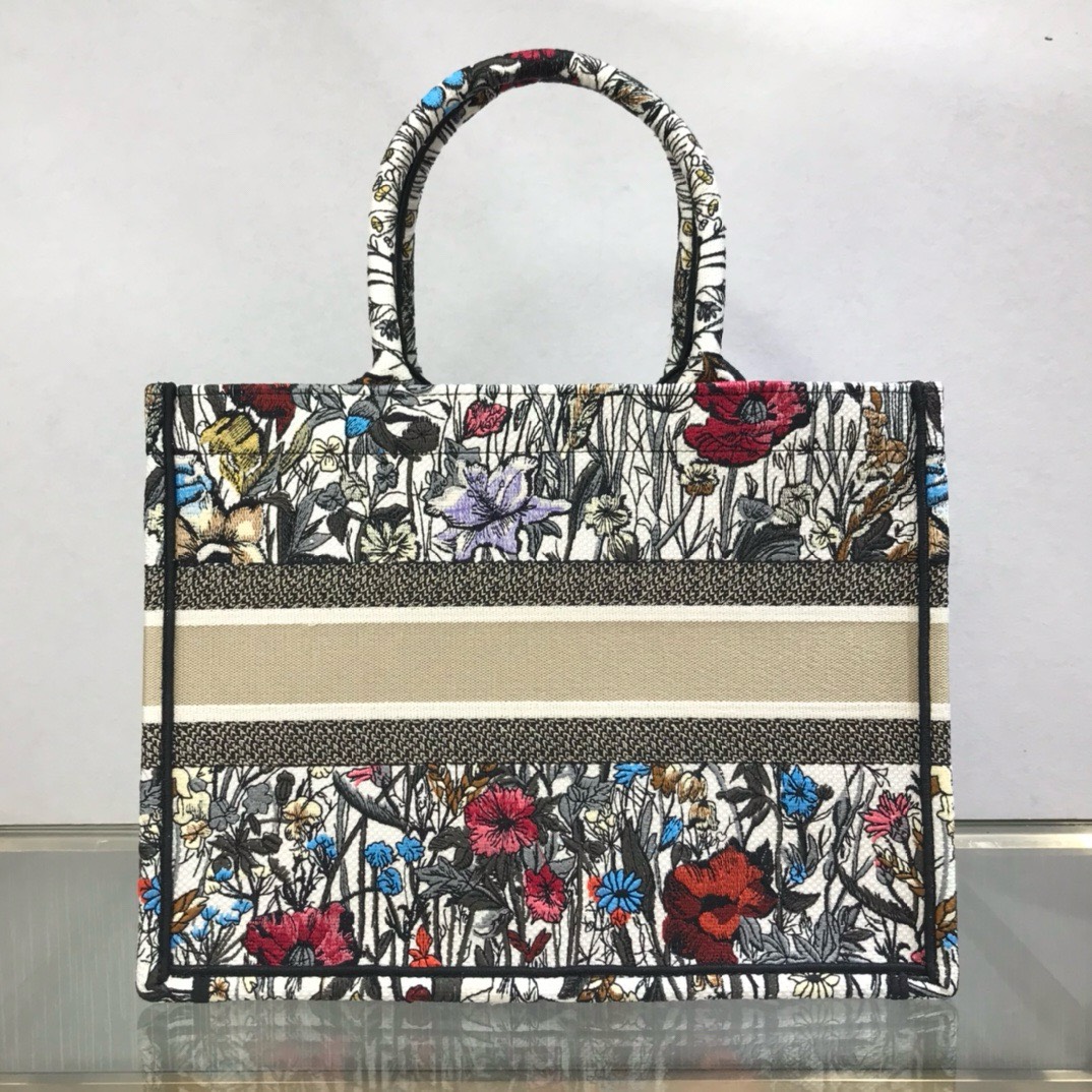 Bagsaaa D10r Medium Book Tote Multicolor Flower Embroidery 36cm