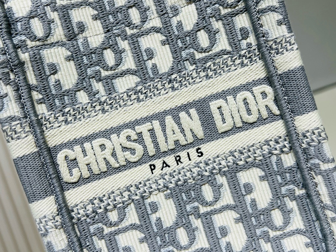 Bagsaaa D10r Phone Book Tote Oblique Grey Canvas Embroidery - 13.5*5*18cm