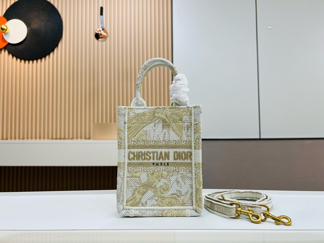 Bagsaaa D10r Phone Book Tote Gold Tone Bird Canvas Embroidery - 13.5*5*18cm
