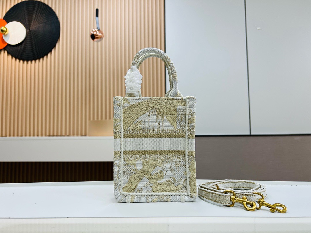 Bagsaaa D10r Phone Book Tote Gold Tone Bird Canvas Embroidery - 13.5*5*18cm